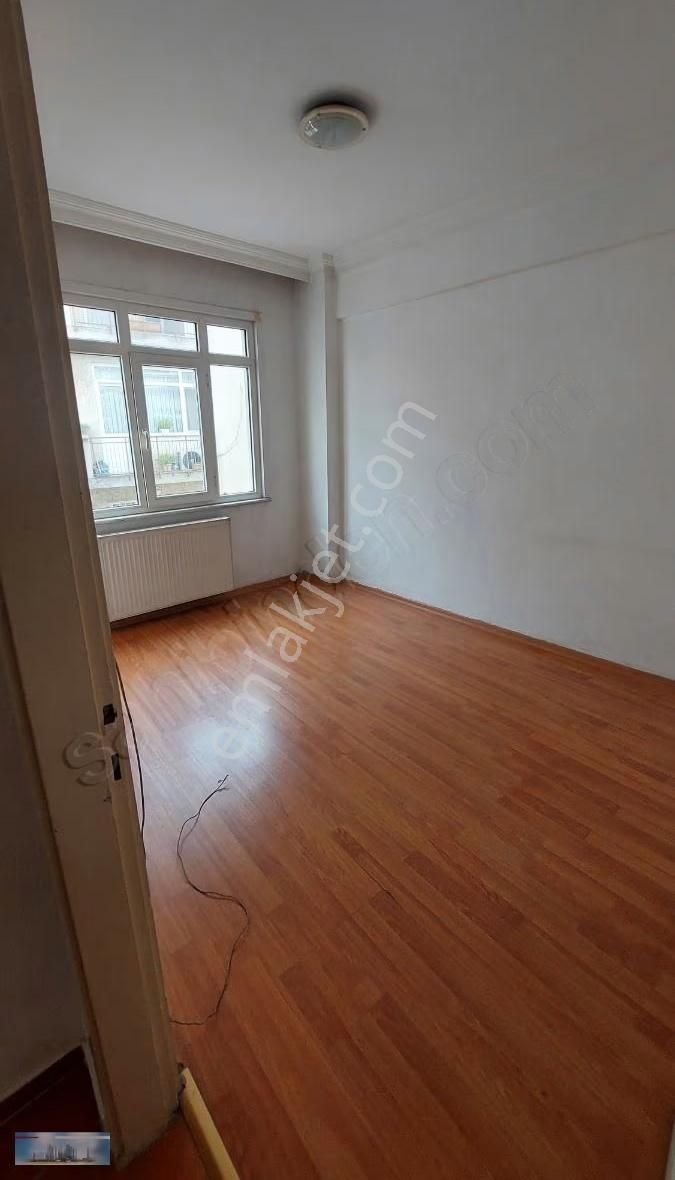 Mehmethan Emlaktan Karanlık Odası Yok Balık Pazarına Yakın Boş - Görsel 5