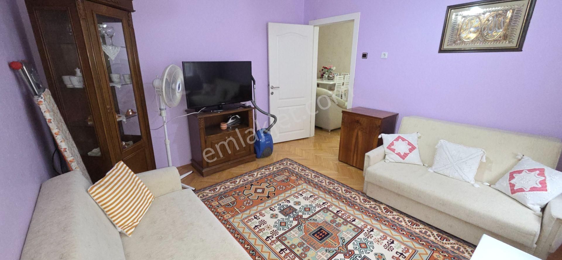 Kiralık, Möbleli, 3+1, Tıp Fak. Yakını, Demirlibahçe Ağaçlı Caddesinde, Kombili - Görsel 8