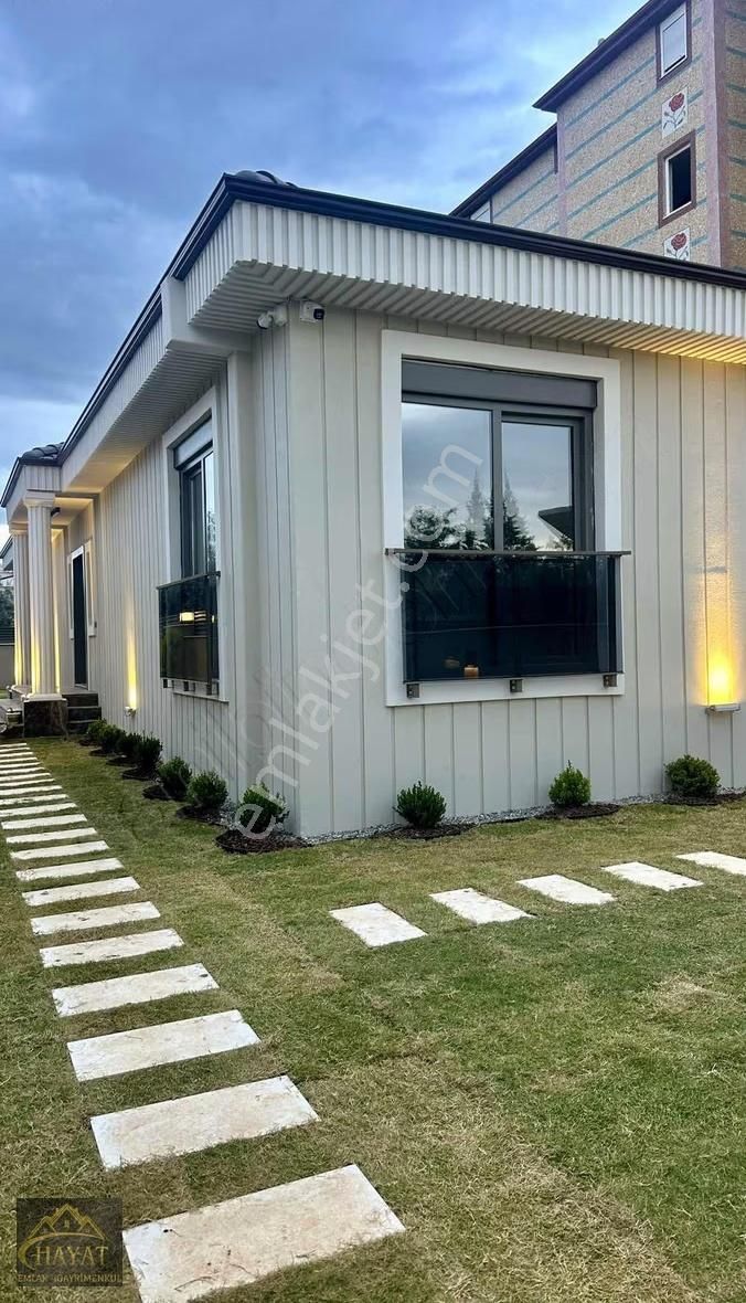 425 M2 Arsa İçinde 180 M2 3+1