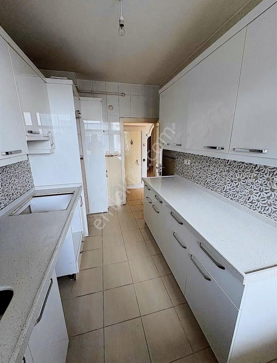 Boss Emlak'tan 2 Nolu Erdoğduda Kiralık 3+1 - Görsel 13