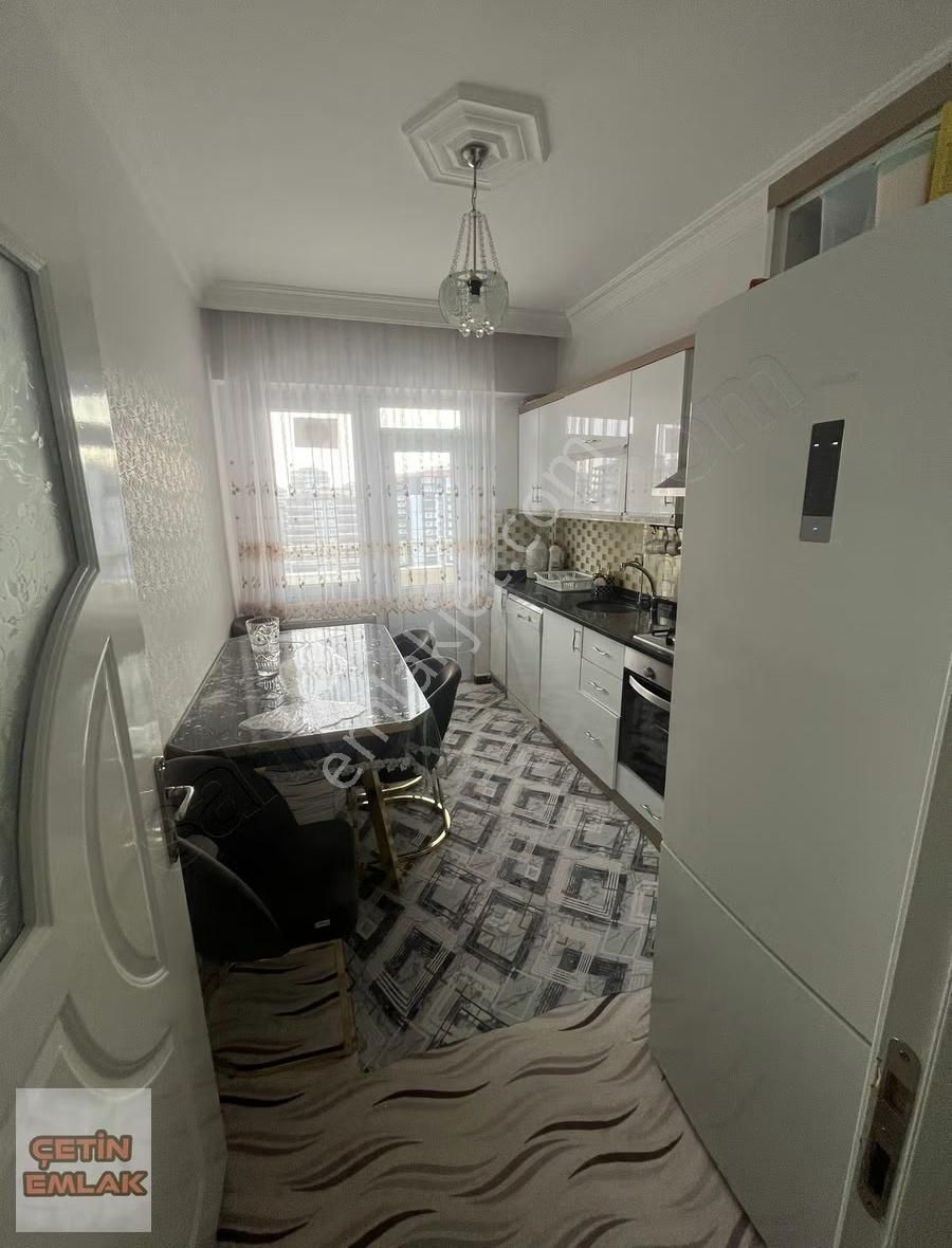 Çetin Emlakdan.akkent Merkez'de Satılık Uygun 2+1 Daire