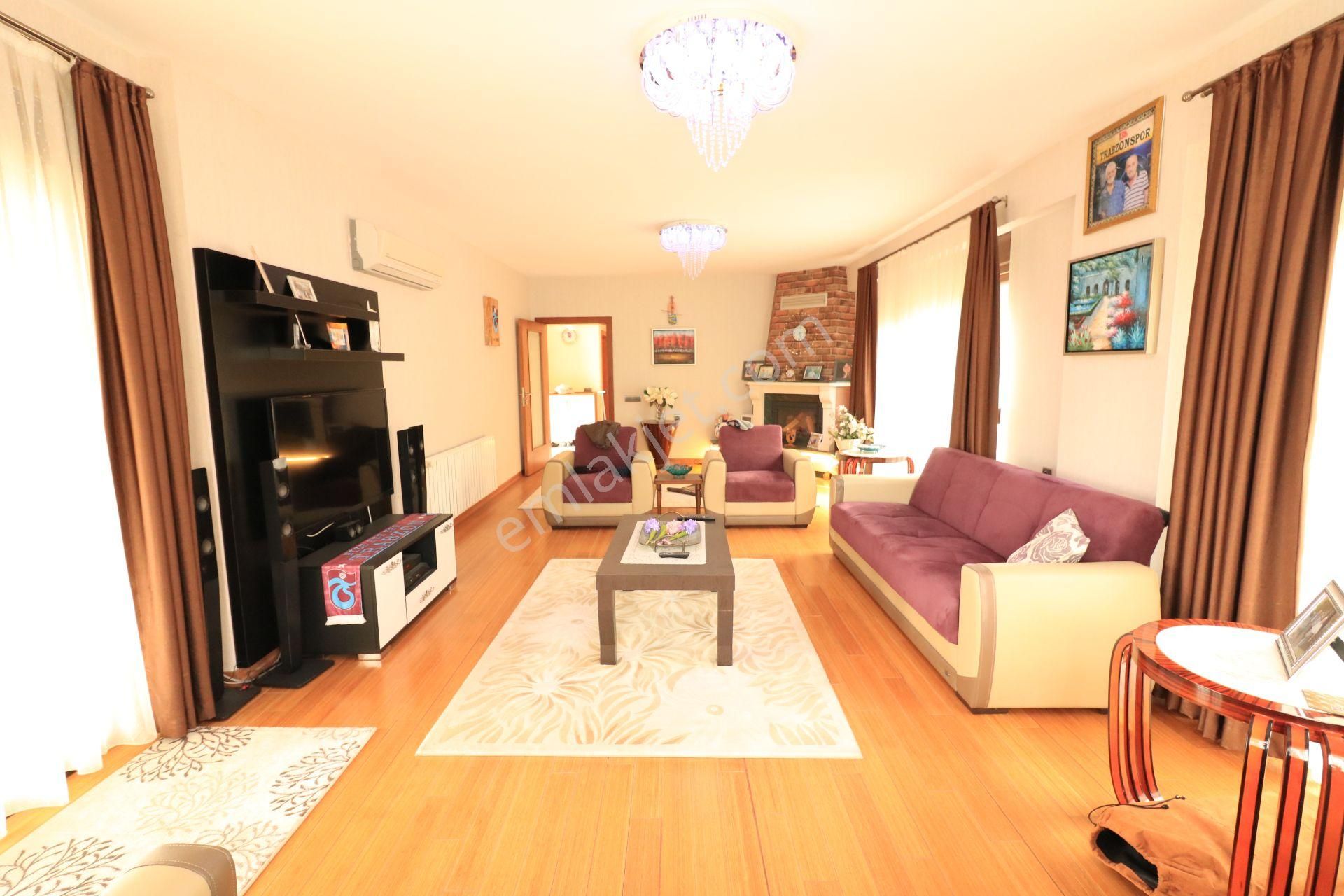 Yasin Kuzu'dan Yalınlı'da Satılık Müstakil 7+1 Villa - Görsel 10