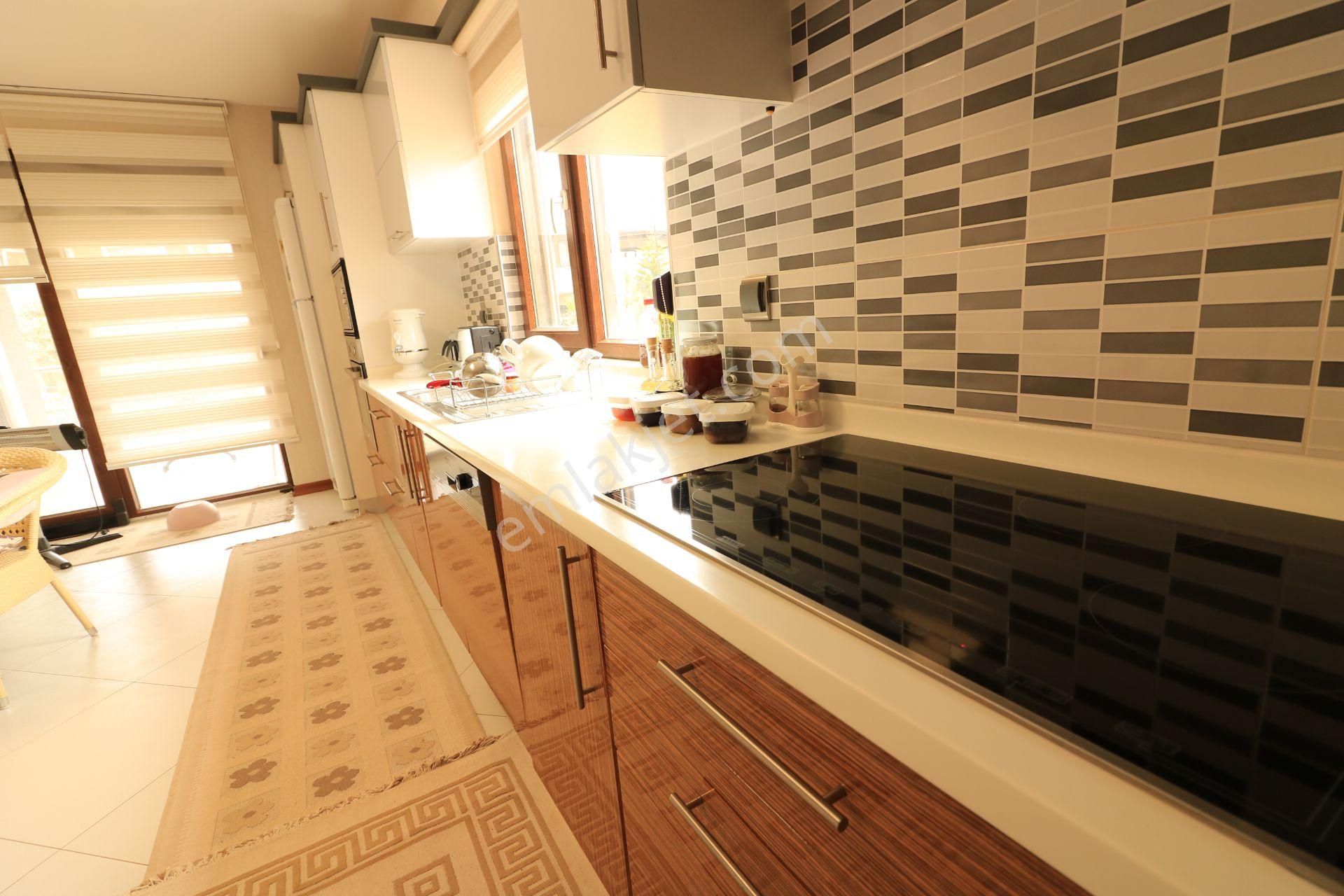 Yasin Kuzu'dan Yalınlı'da Satılık Müstakil 7+1 Villa - Görsel 16