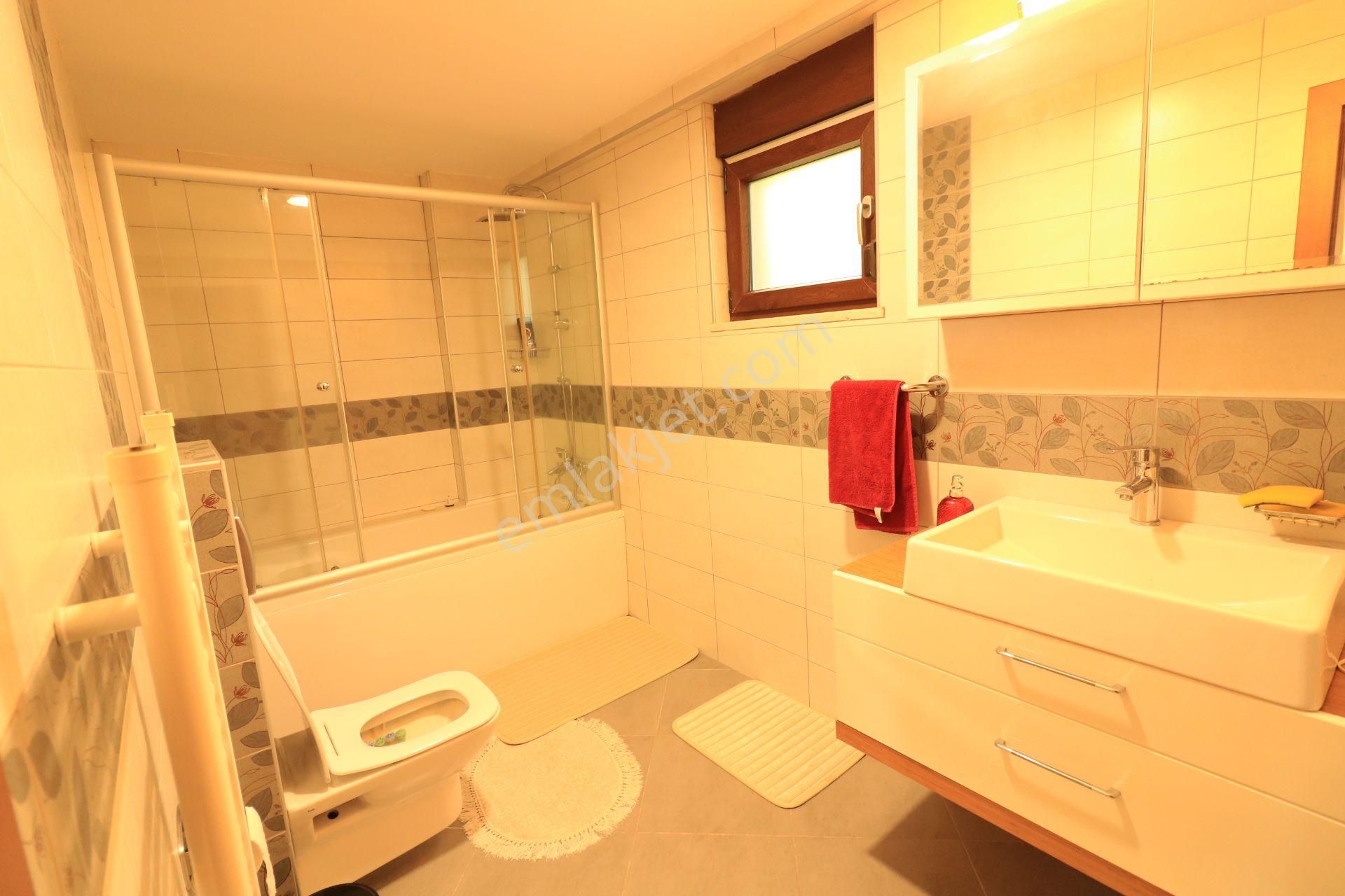 Yasin Kuzu'dan Yalınlı'da Satılık Müstakil 7+1 Villa - Görsel 14