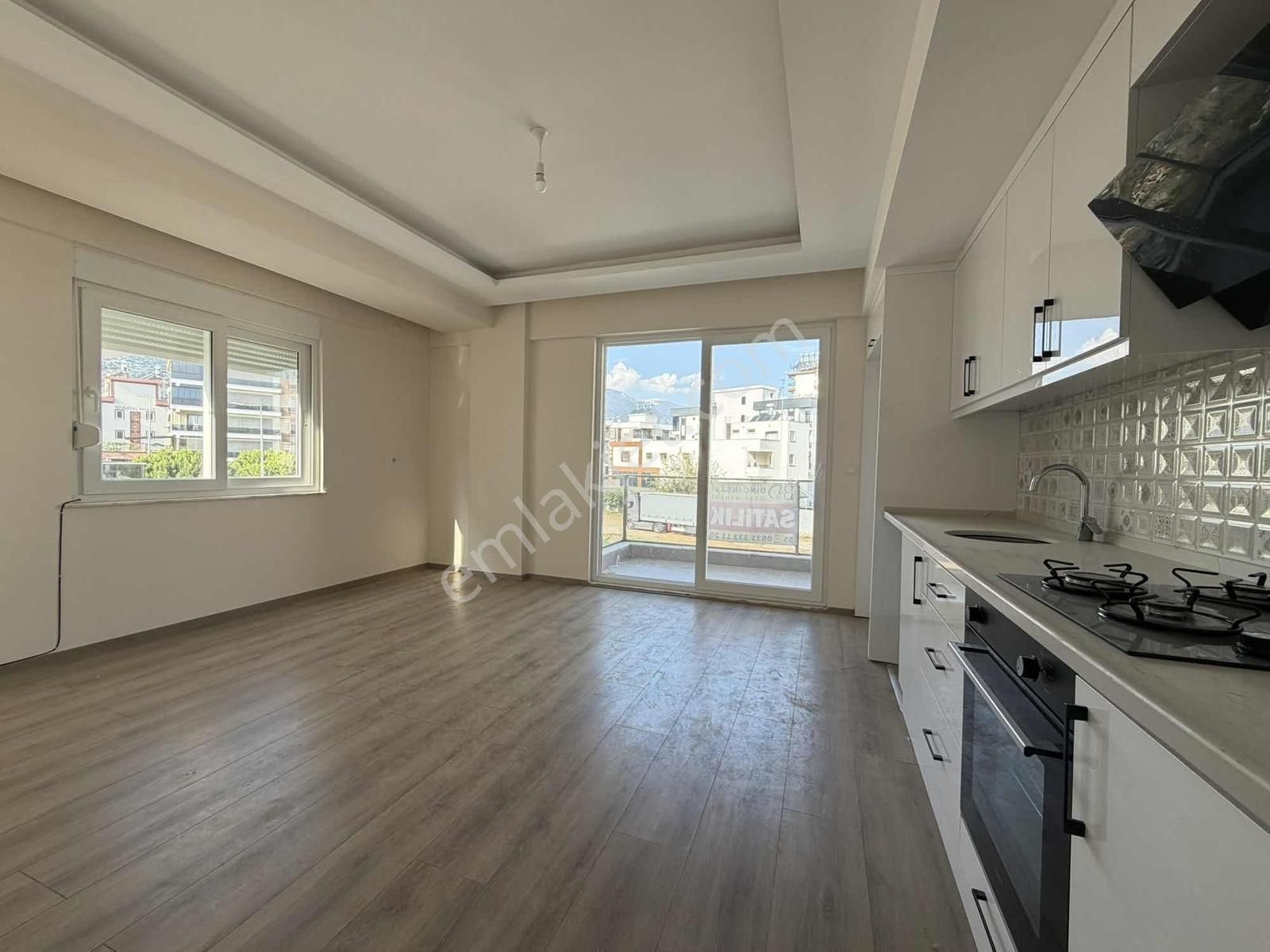 Ertuğruldan Merkezi Konumda İskanlı 1+1 Daire - Görsel 18