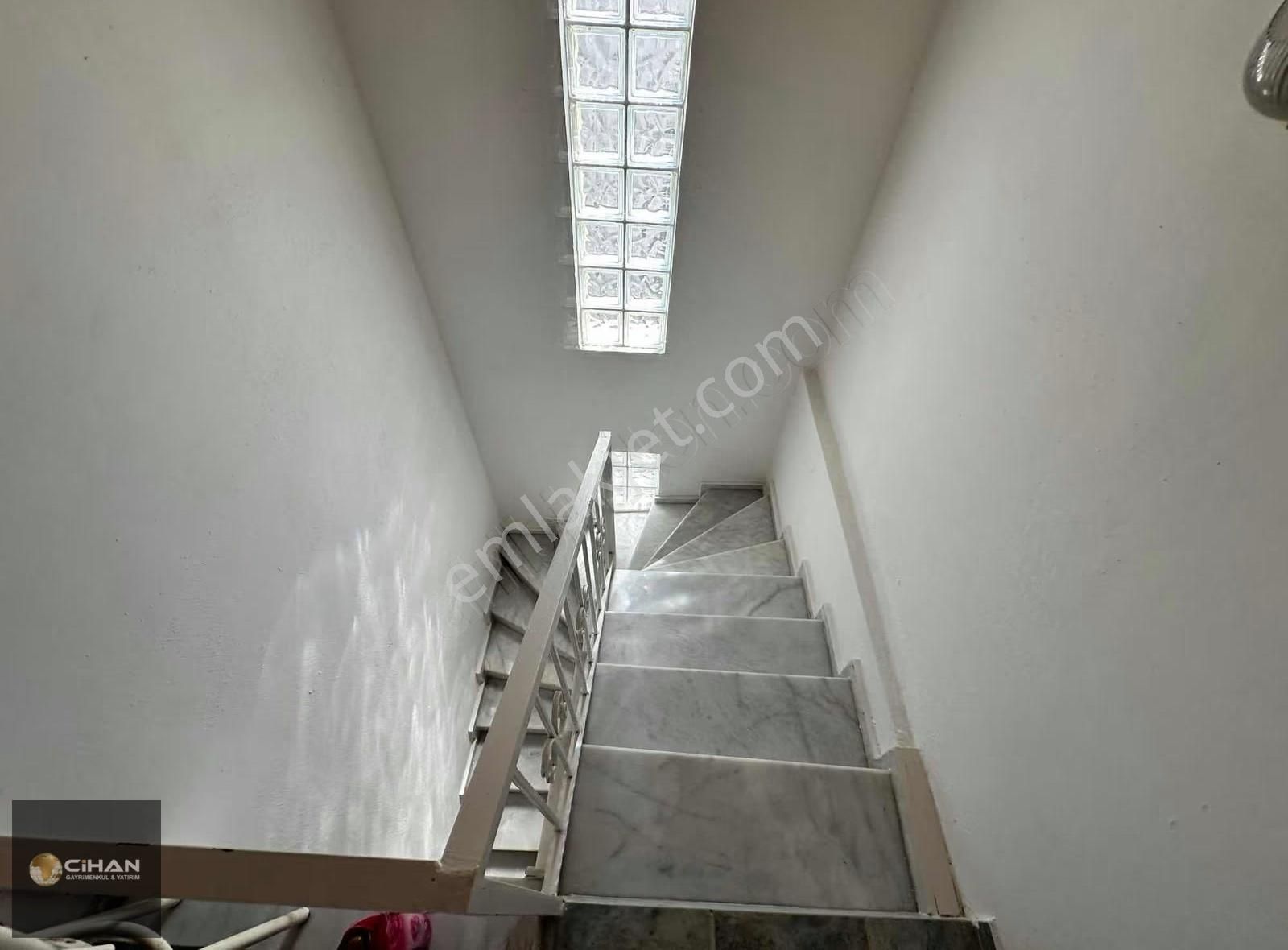 Kuşadası'da Fırsat Kadınlar Denizi 5+1 Yazlık - Görsel 8