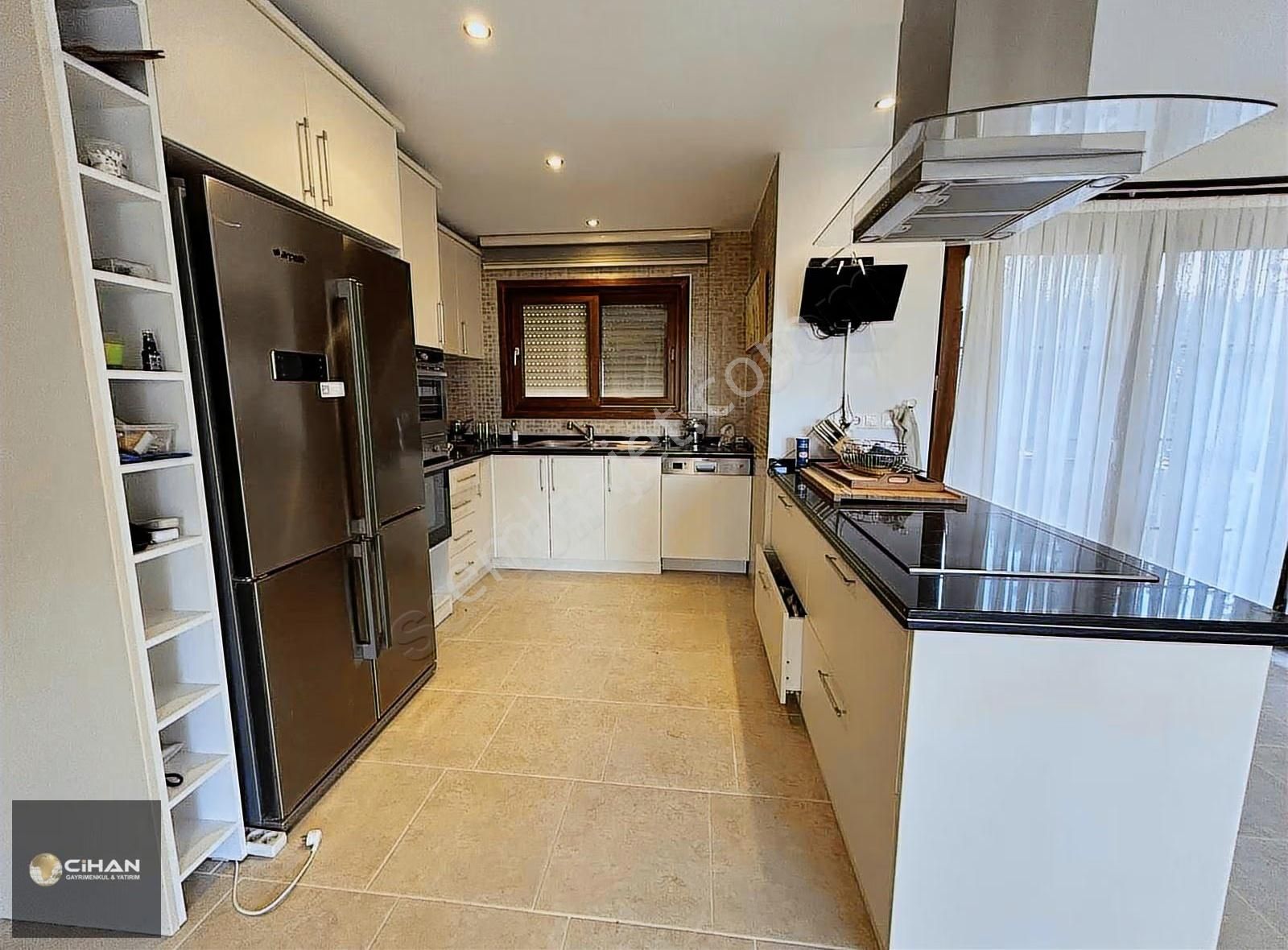 Kuşadası Soğucakta Full Deniz Manzaralı Satılık Müstakil Villa - Görsel 17