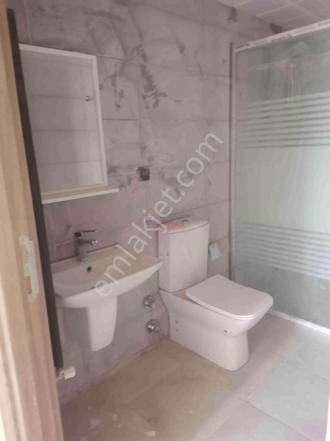Remax Land Den Kemalettin Toki De Kiralık 2+1 Ara Kat Daire - Görsel 9