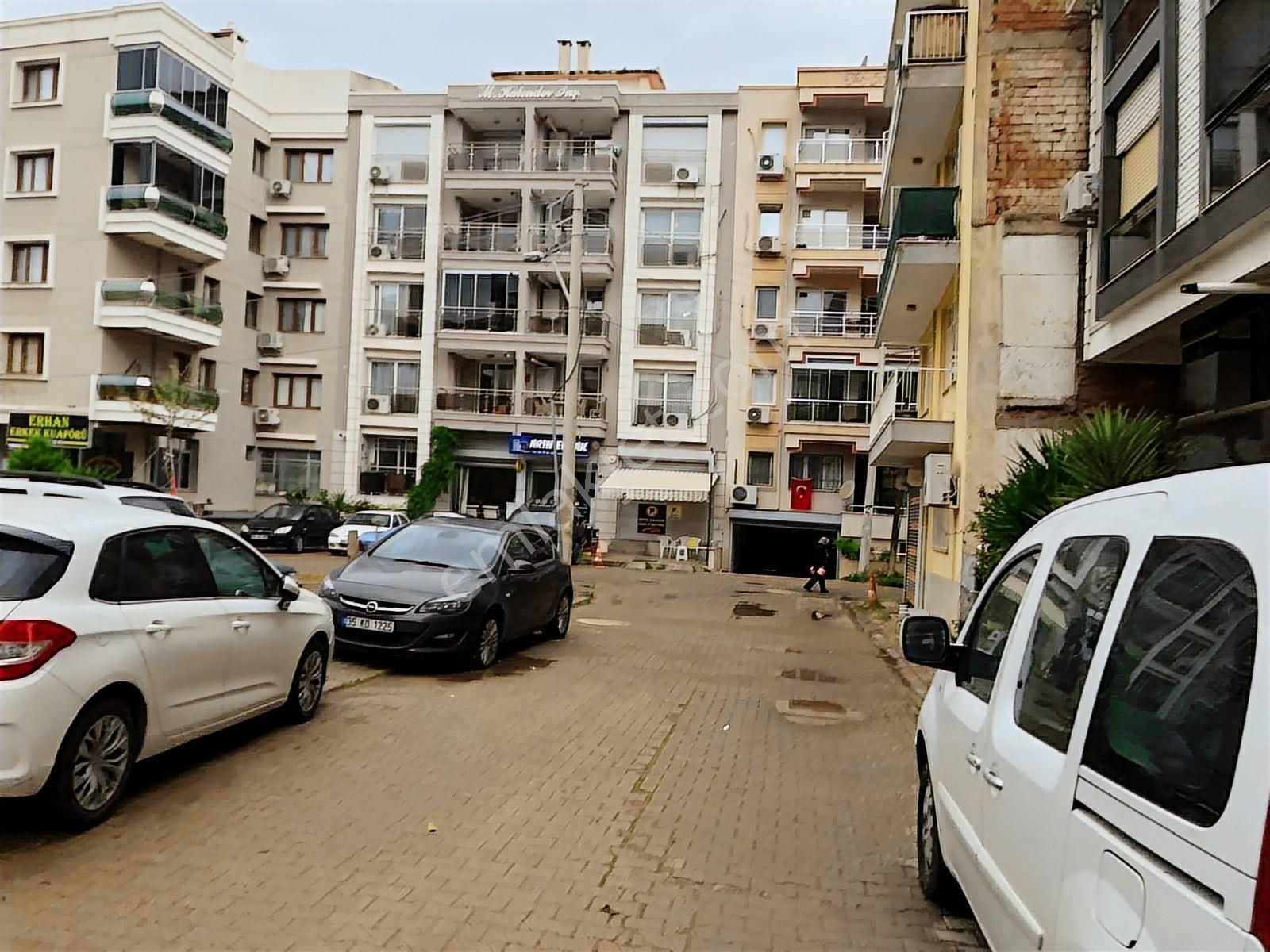 Karşıyaka Dedebaşı Satılık 3+1 Geniş Daire - Görsel 10