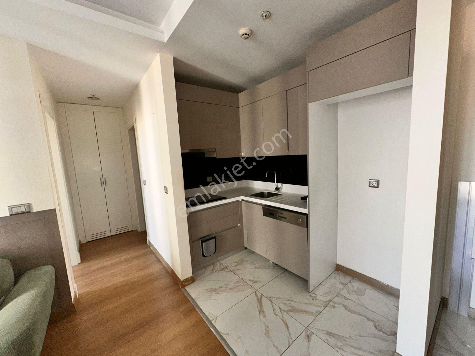 Referans Güneşlide Boş 1+1 Satılık Daire