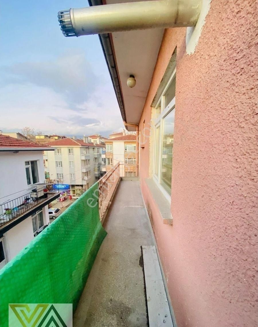 Valentia'dan Bağlar Caddesi Üzeri Katta Satılık Daire !!! - Görsel 9