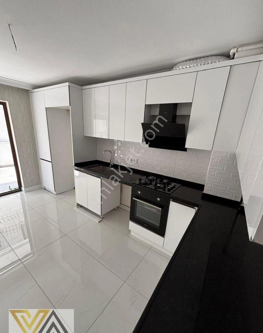 Valentia'dan Yıldızevlerde Yenilenmiş 3+1 Satılık Daire !!! - Görsel 6