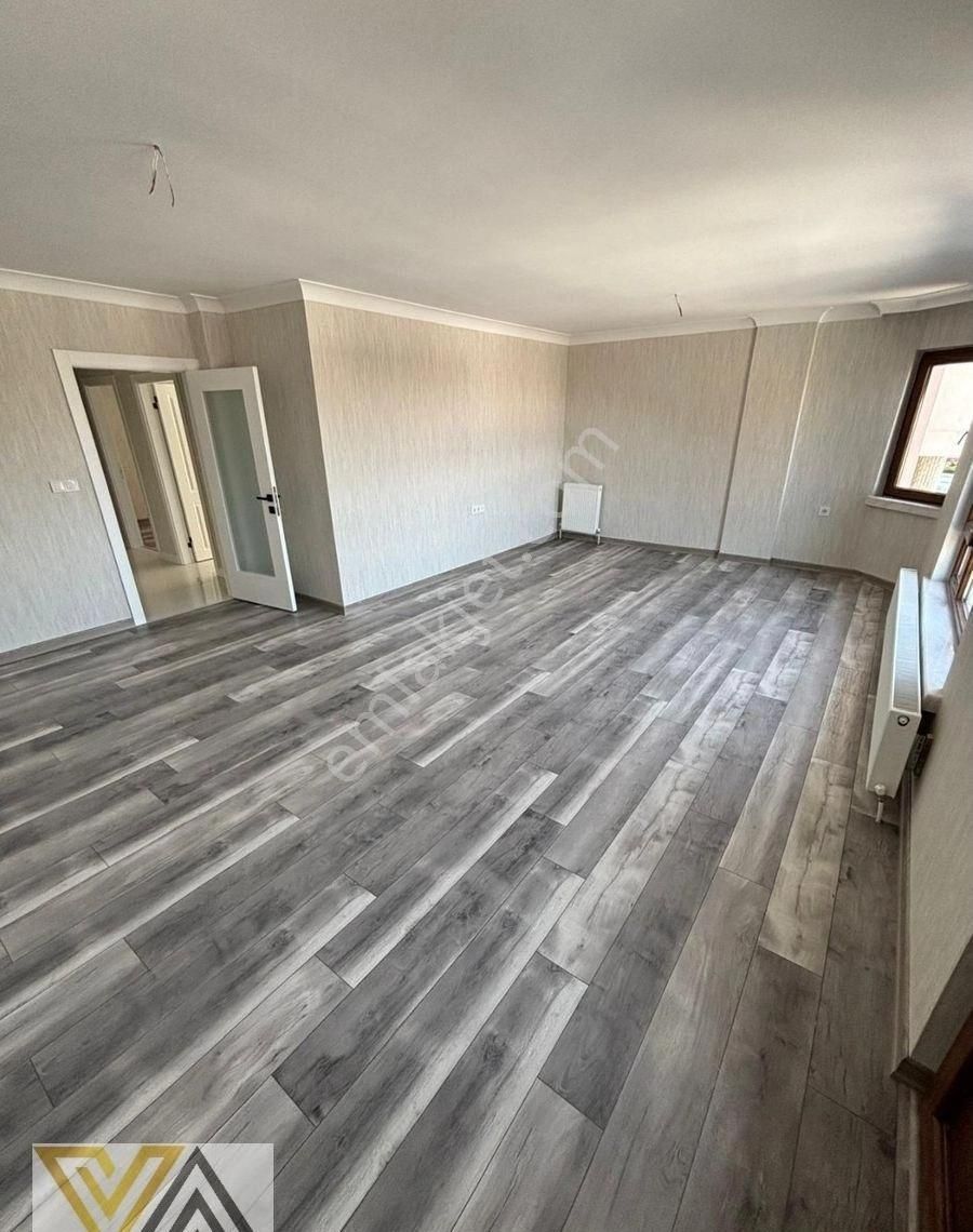 Valentia'dan Yıldızevlerde Yenilenmiş 3+1 Satılık Daire !!! - Görsel 12