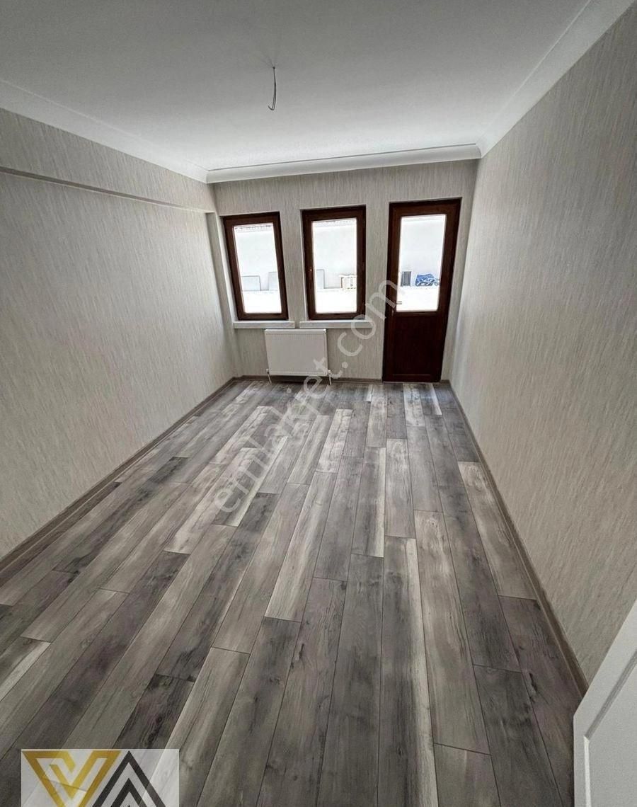 Valentia'dan Yıldızevlerde Yenilenmiş 3+1 Satılık Daire !!!