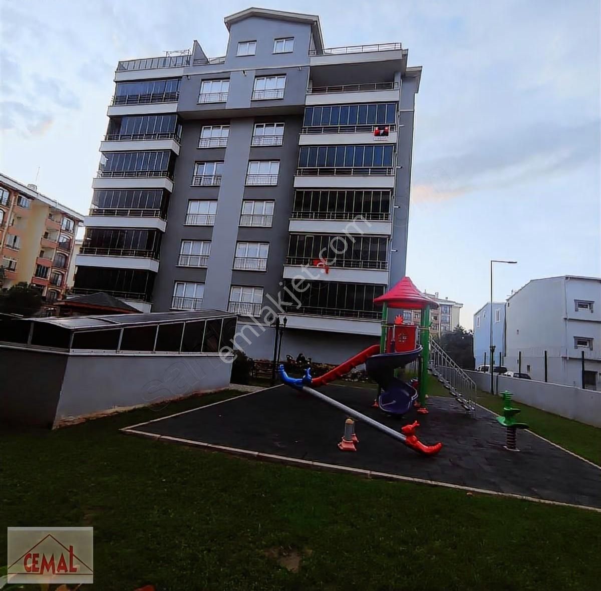 Cemal Emlak Bursa Osmangazi Yunuseli Full Lüx Eşyalı Havuz Otprk - Görsel 6