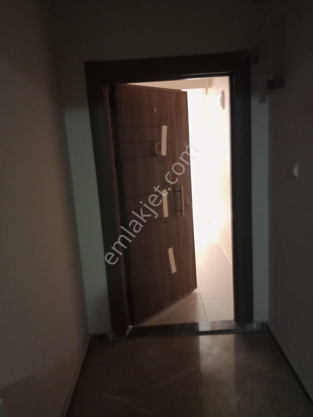 Muratlı Rota Emlak Tan Muradiye Mah.merkezi Konumda 2+1 Kiralık Daire - Görsel 2