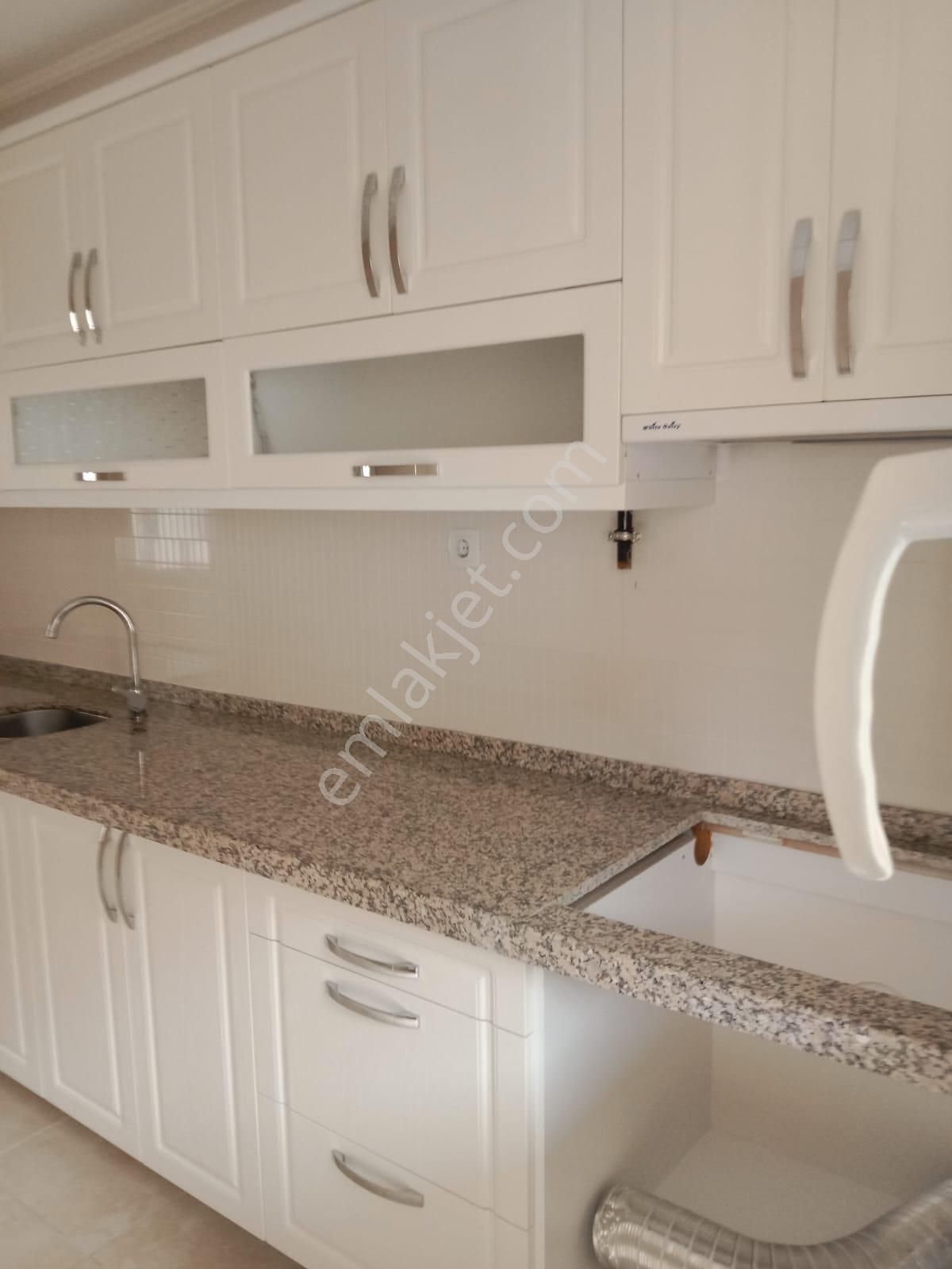 Muratlı Rota Emlak Tan Muradiye Mah.merkezi Konumda 2+1 Kiralık Daire - Görsel 7