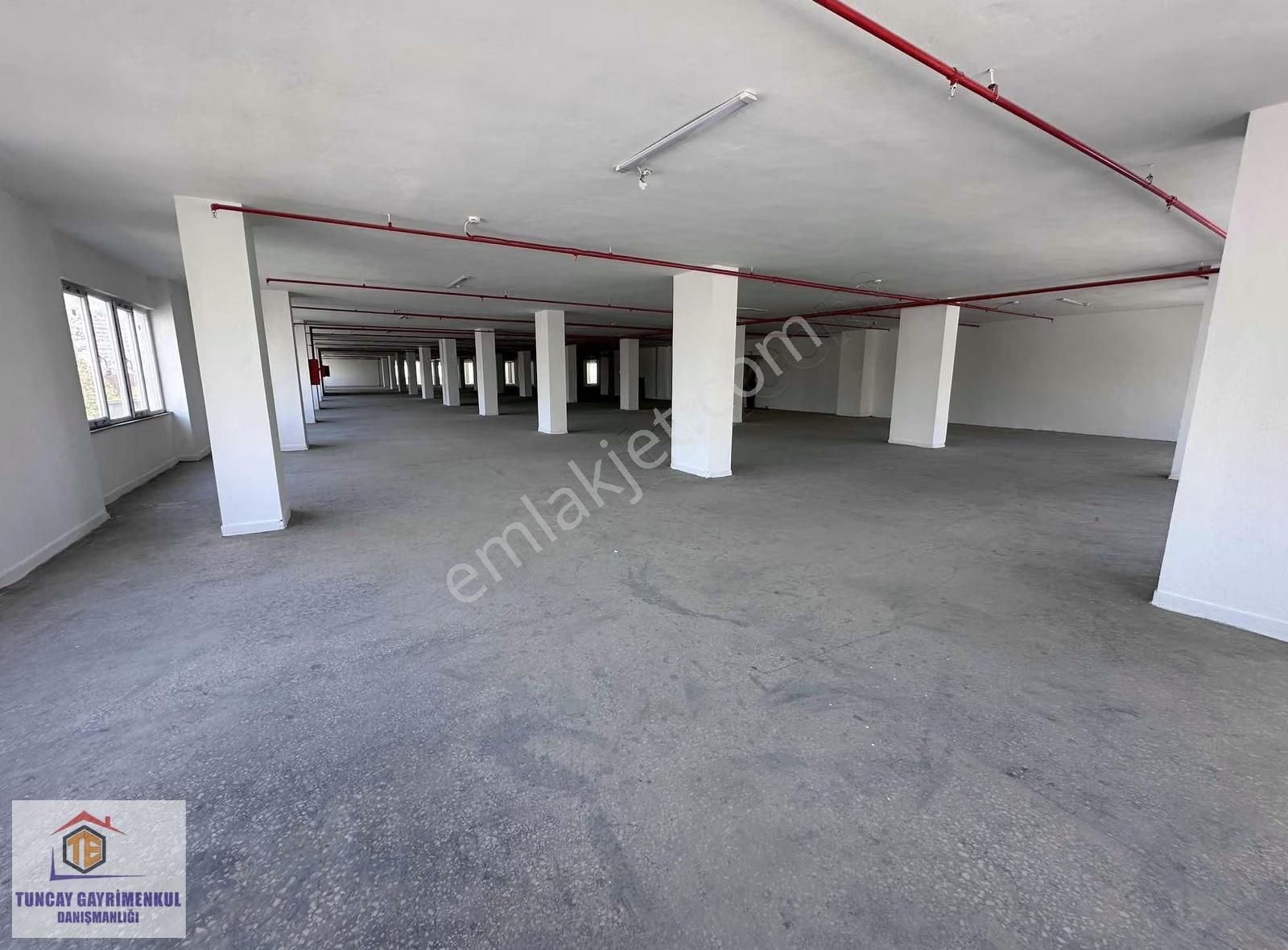 Basın Ekspres Yakını 3000 M2 Düz Ayak Tır Yanaşır Atölye İmalat - Görsel 8