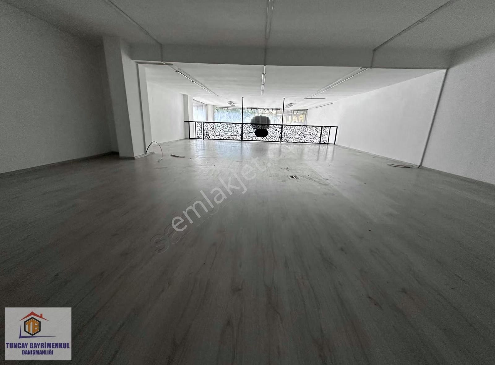 Mahmutbey Caddesi Asma Katlı 350 M² Kiralık Dükkan Mağaza - Görsel 11