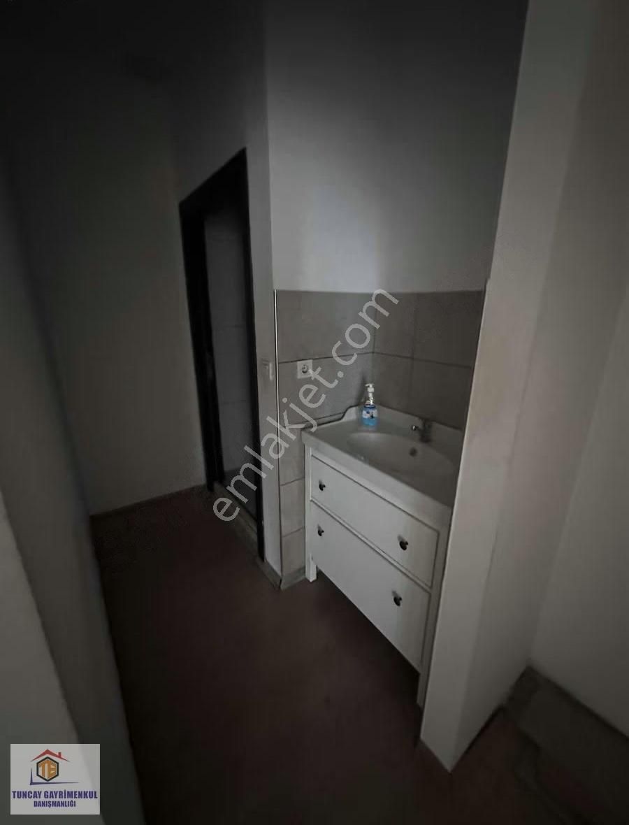 Mahmutbey Caddesi Asma Katlı 350 M² Kiralık Dükkan Mağaza - Görsel 12