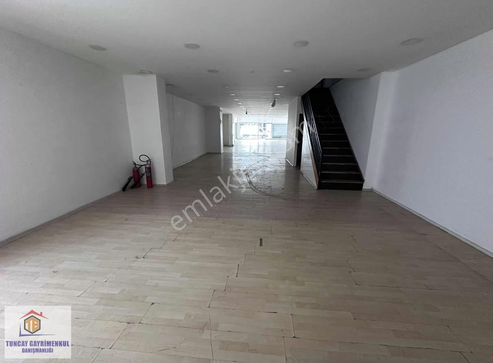 Mahmutbey Caddesi Asma Katlı 350 M² Kiralık Dükkan Mağaza - Görsel 19