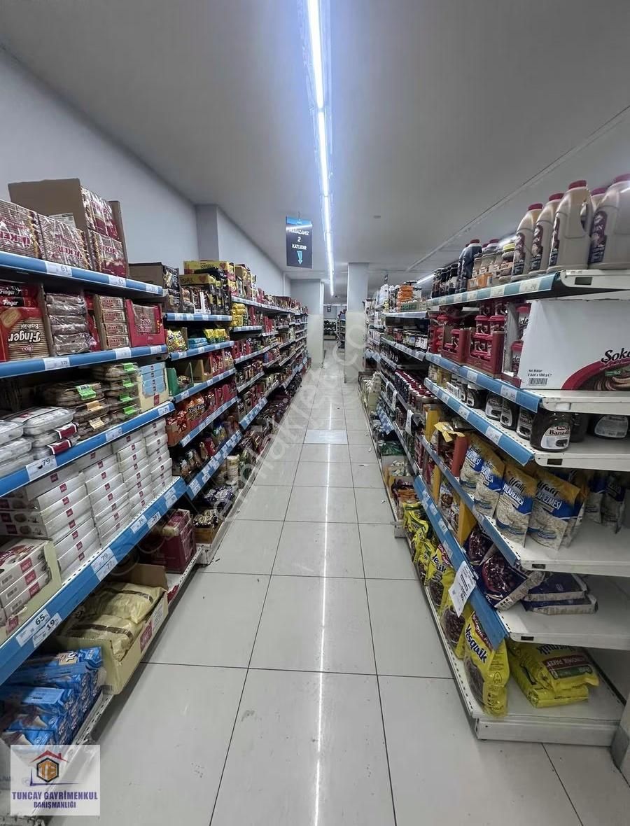 Halkalı Merkez Mahallesin"de 700 M2 İskanlı 2 Katlı Dükkan - Görsel 5