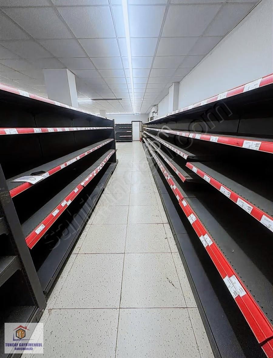 Halkalı Merkez Mahallesin"de 700 M2 İskanlı 2 Katlı Dükkan - Görsel 13