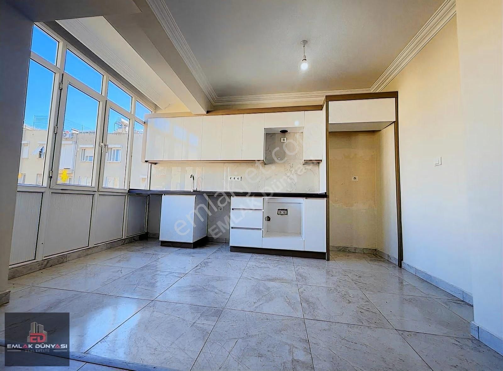 Üçgen Mah.yüzüncüyıl Bulvarına Bir Bina Emsalin Altın'da3+1daire - Görsel 24