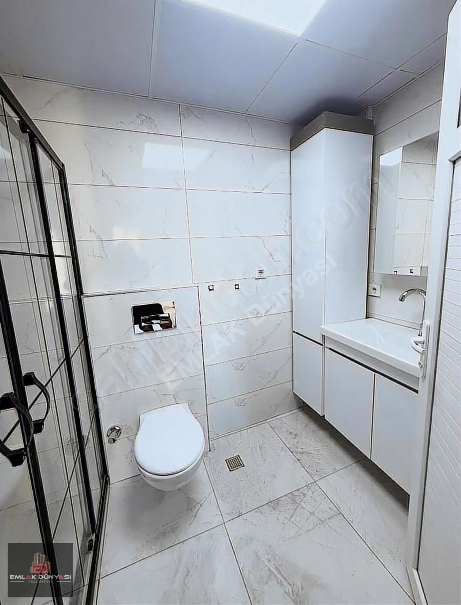 Üçgen Mah.yüzüncüyıl Bulvarına Bir Bina Emsalin Altın'da3+1daire - Görsel 18