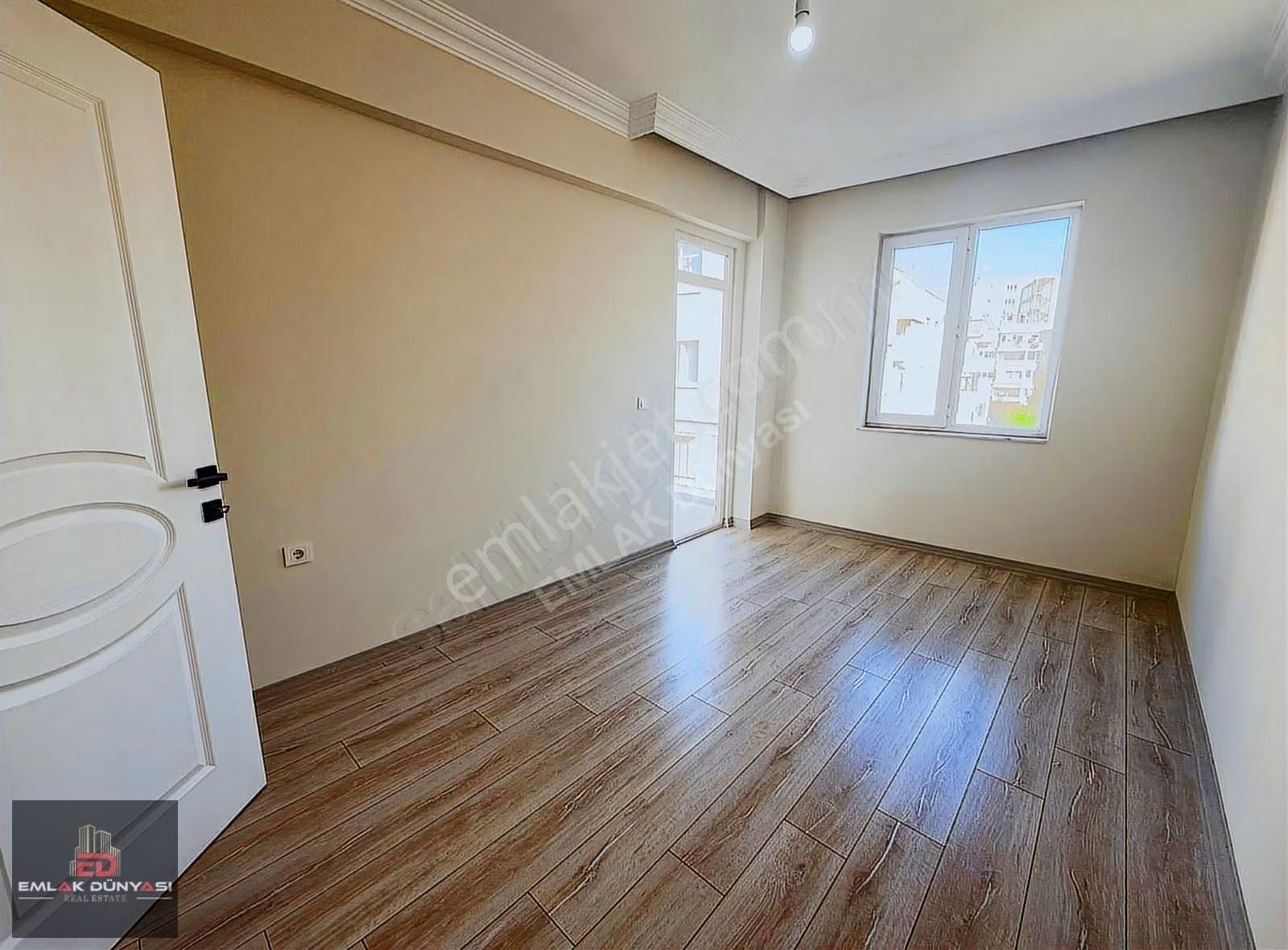 Üçgen Mah.yüzüncüyıl Bulvarına Bir Bina Emsalin Altın'da3+1daire - Görsel 2