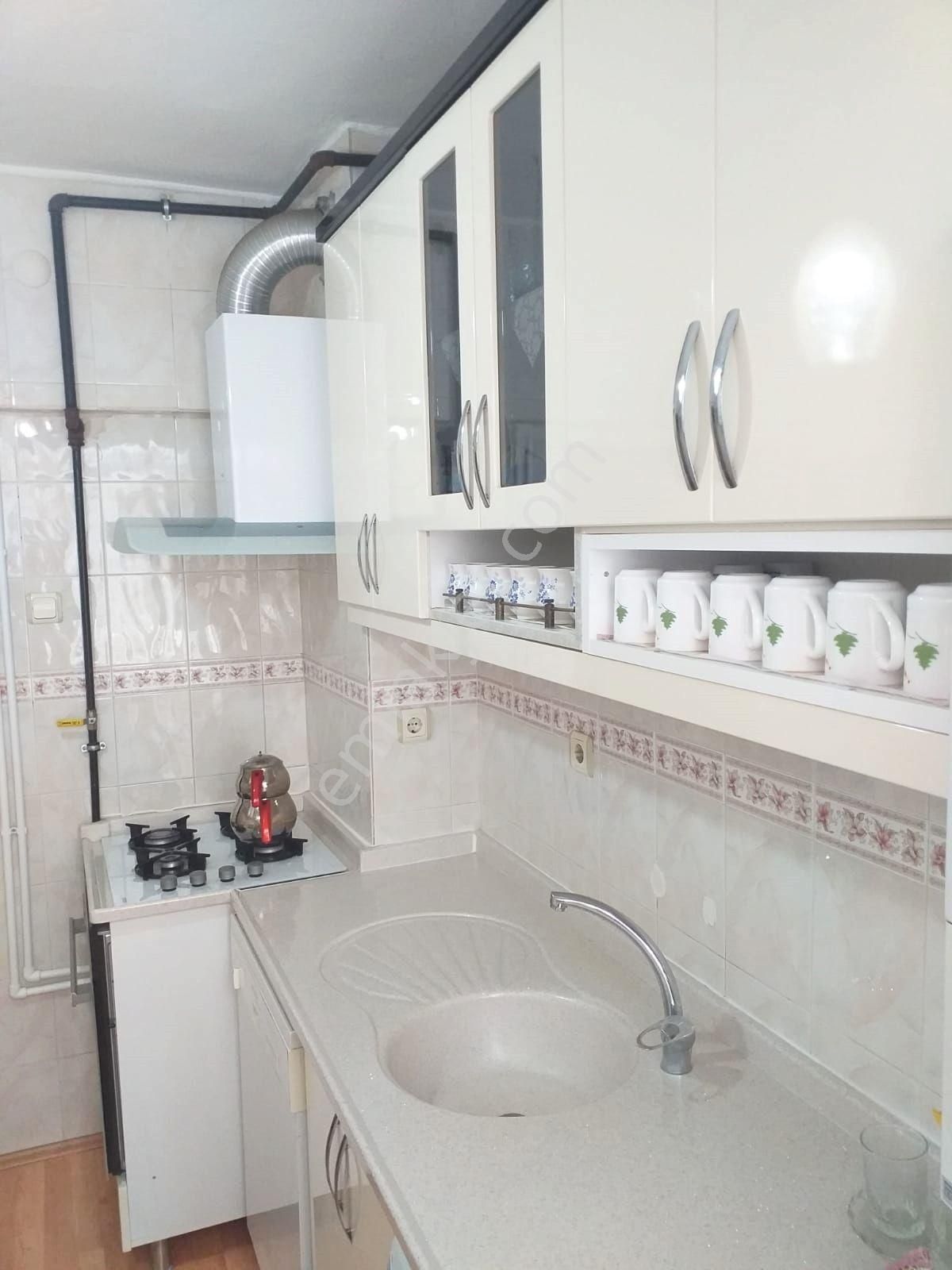 Tıp Fakültesi Cadde Yakınında Ara Katta Full Eşyalı 3+1 Kiralık Daire - Görsel 7