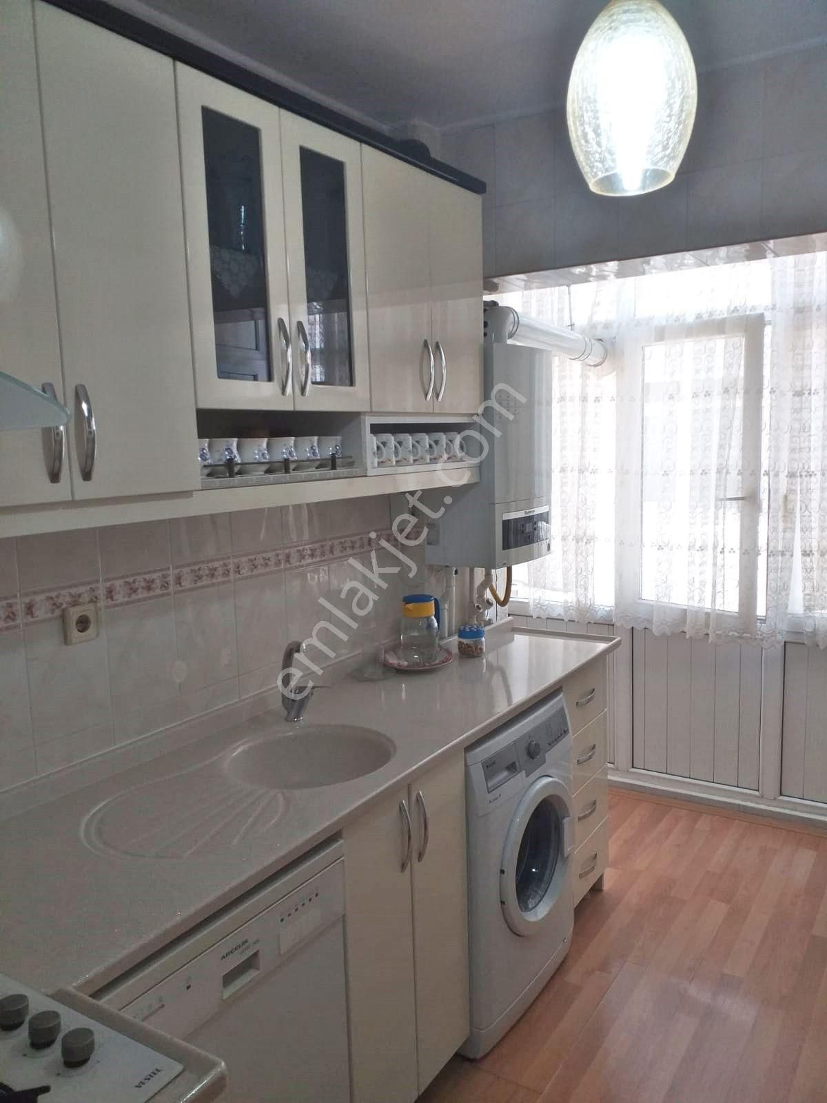 Tıp Fakültesi Cadde Yakınında Ara Katta Full Eşyalı 3+1 Kiralık Daire - Görsel 9