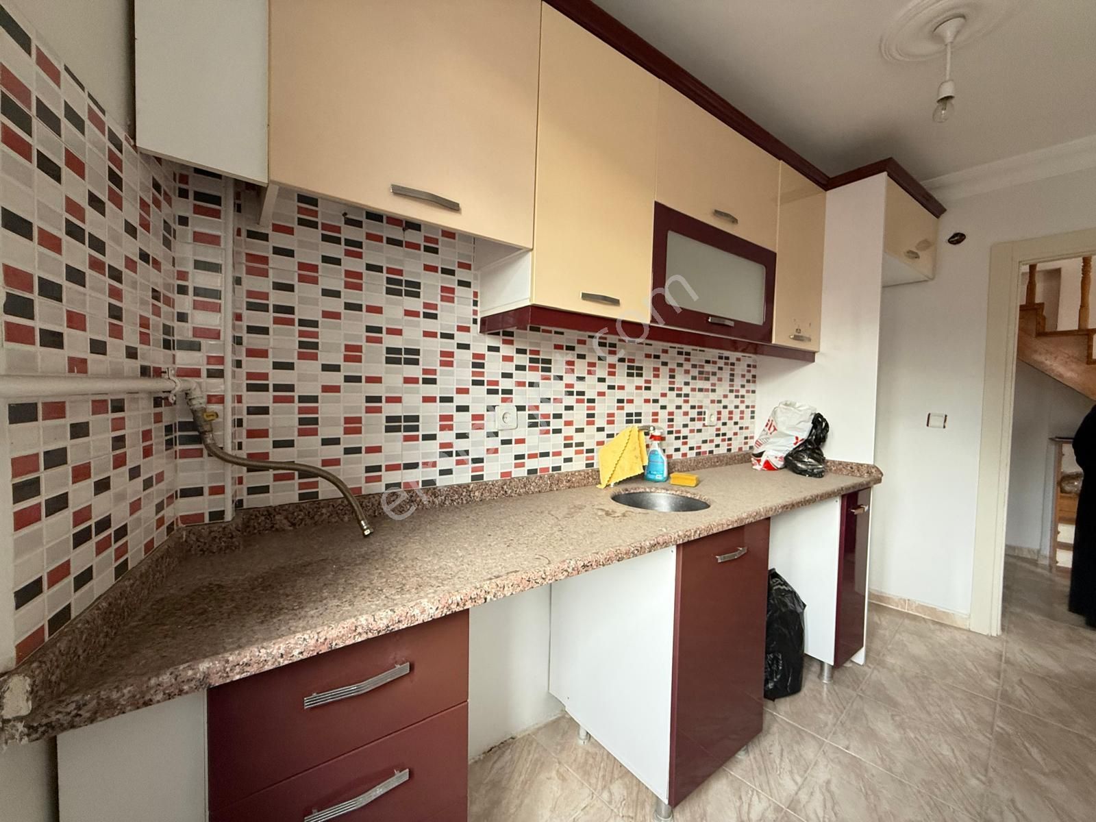 Satılık Metroya Beş Dakika 3+1 Çatı Dubleks 110m2 İskanlı Daire - Görsel 24