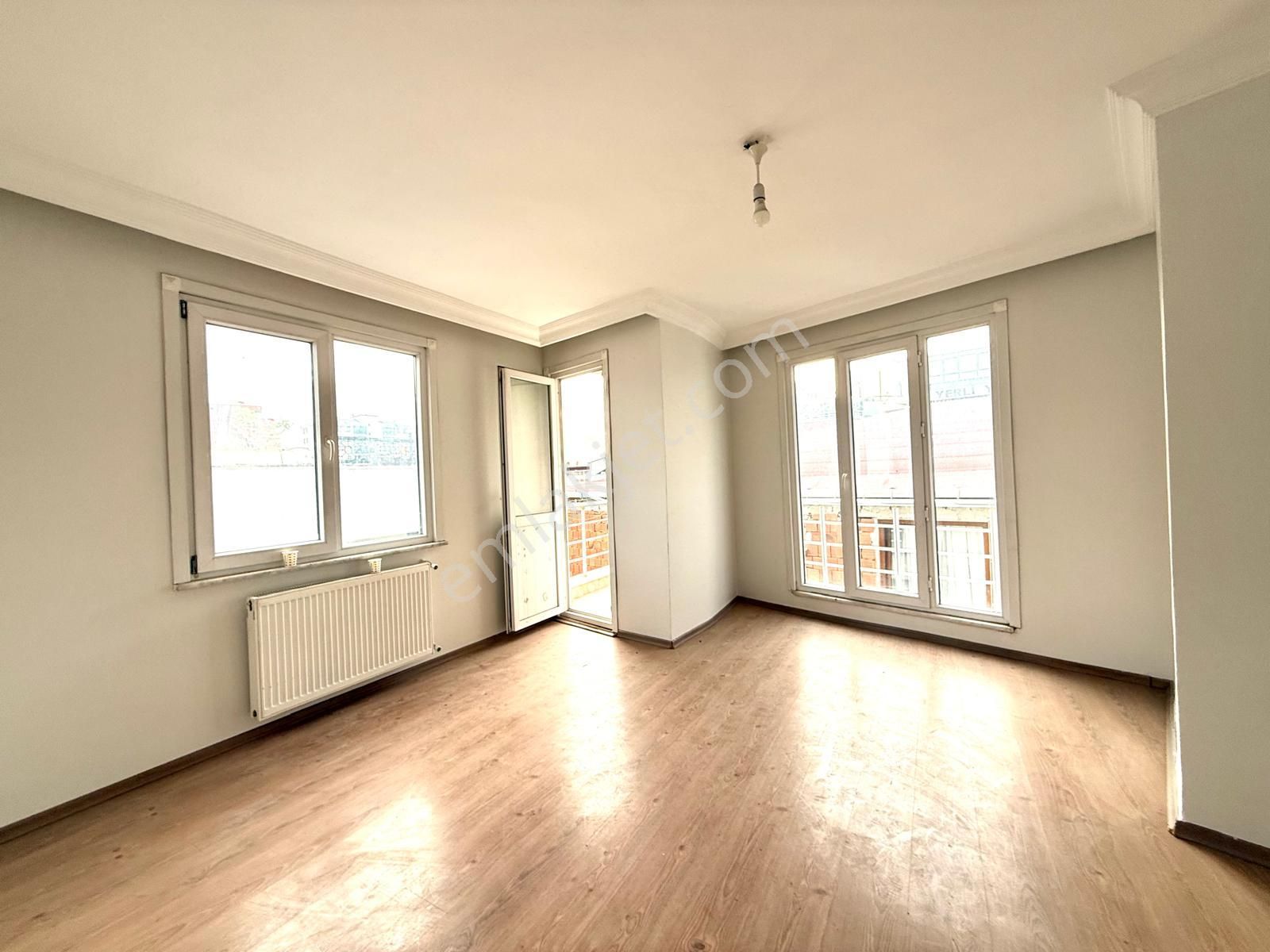 Satılık Metroya Beş Dakika 3+1 Çatı Dubleks 110m2 İskanlı Daire