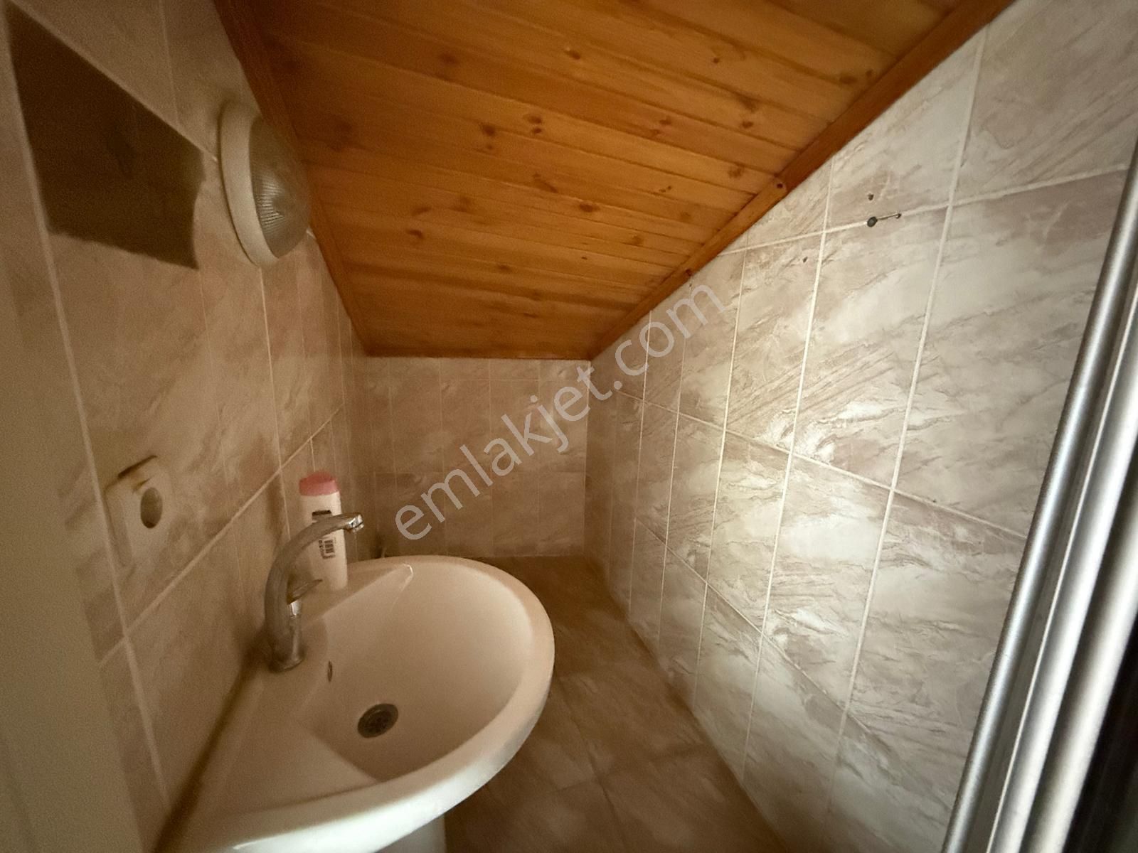 Satılık Metroya Beş Dakika 3+1 Çatı Dubleks 110m2 İskanlı Daire - Görsel 25