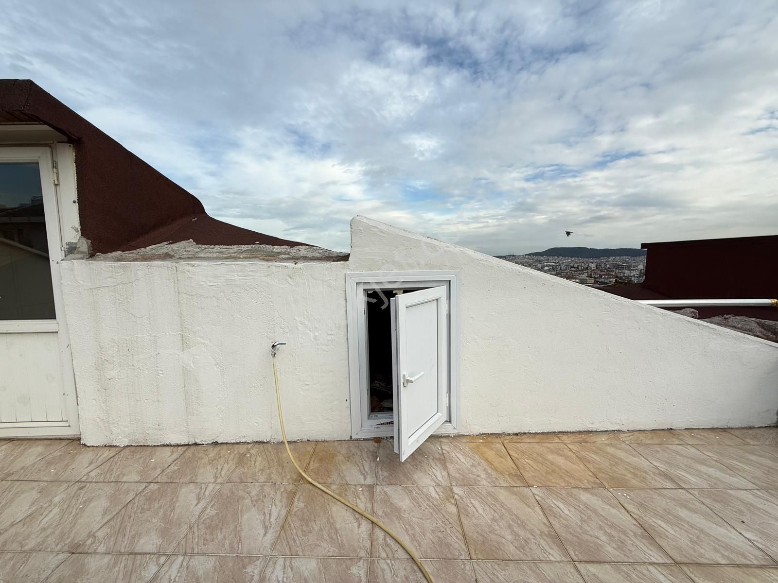 Satılık Metroya Beş Dakika 3+1 Çatı Dubleks 110m2 İskanlı Daire - Görsel 10