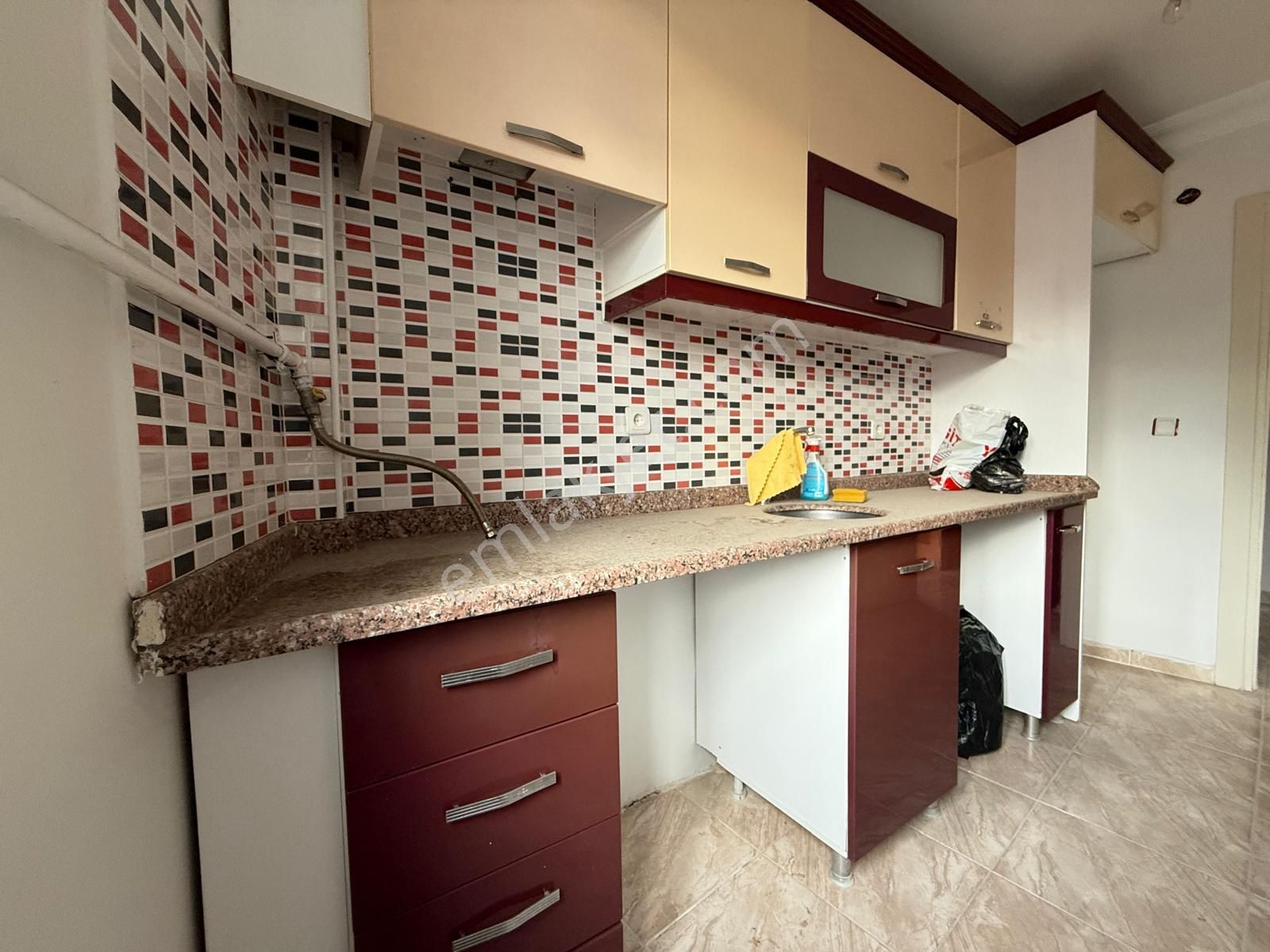 Satılık Metroya Beş Dakika 3+1 Çatı Dubleks 110m2 İskanlı Daire - Görsel 9