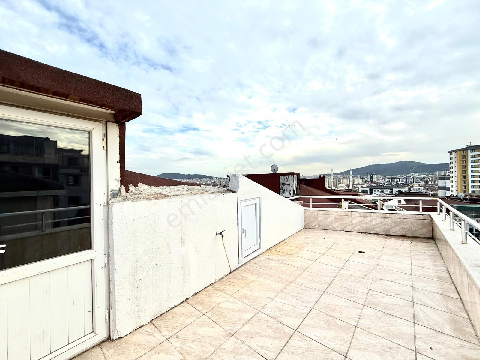 Satılık Metroya Beş Dakika 3+1 Çatı Dubleks 110m2 İskanlı Daire - Görsel 7