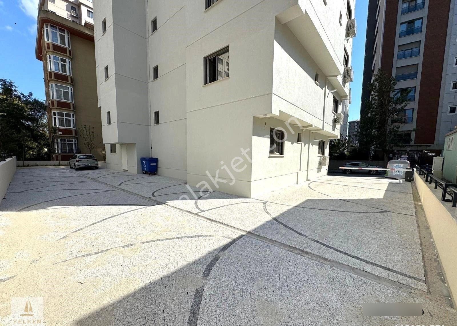 Suadiye'de Bağdat'a Ve Marmaray'a Yakın 2+1 2025 Yapımı Sıfır - Görsel 13