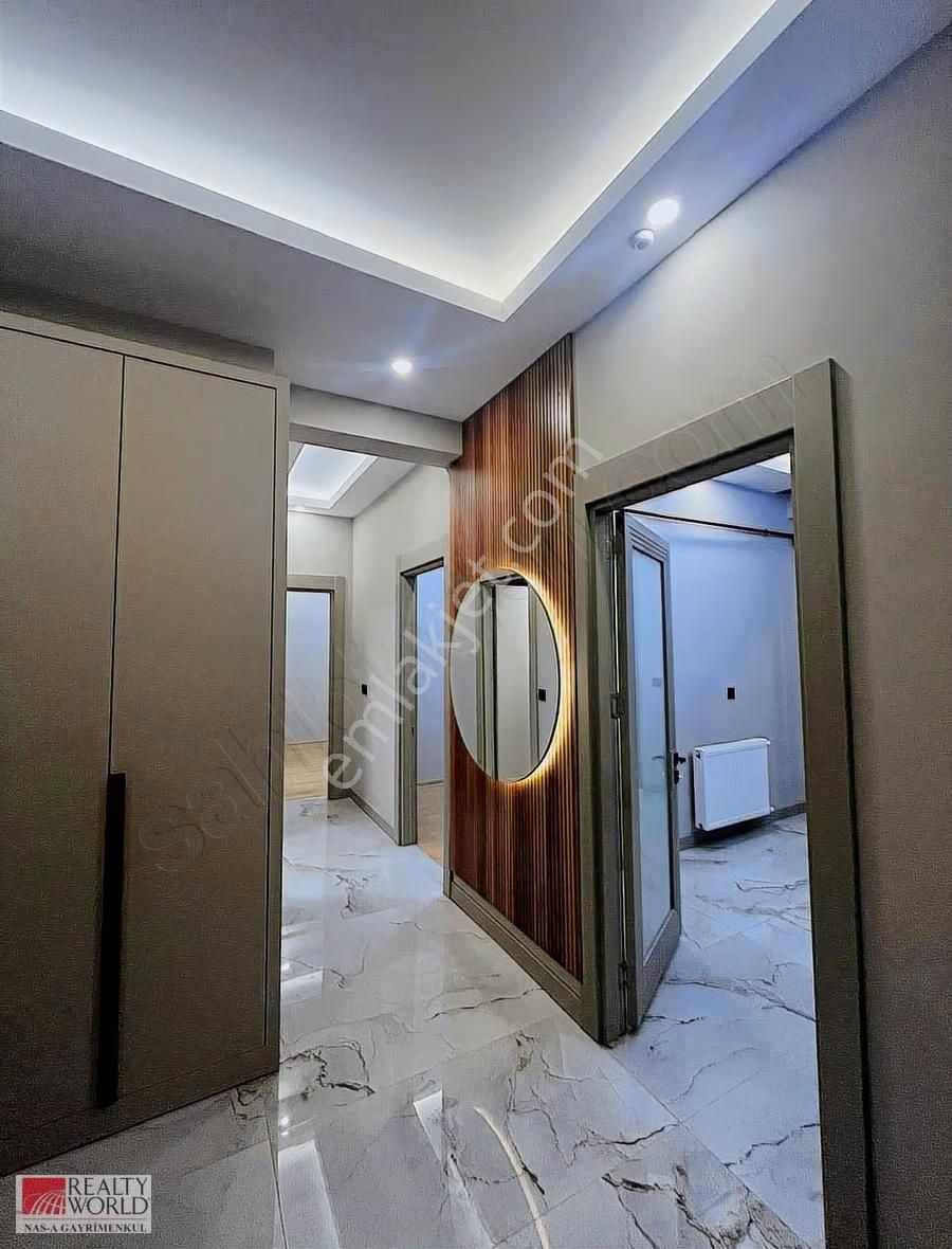 Lüks Site İçinde Kiralık 2+1 Daire - Görsel 14