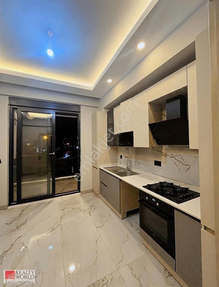 Lüks Site İçinde Kiralık 2+1 Daire - Görsel 9