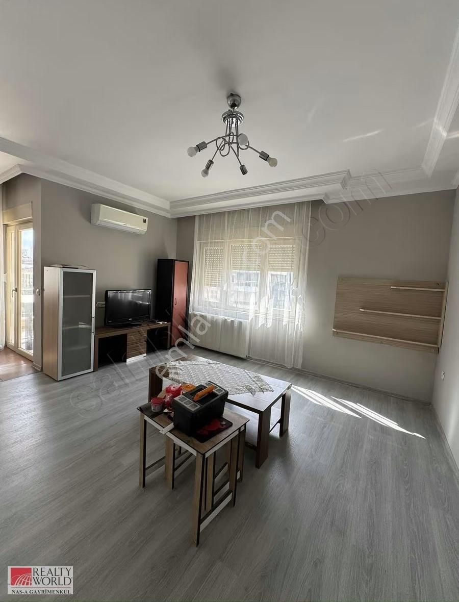 Konyaaltı Liman Mahallesinde Doğalgazlı, 4+1 Kiralık Dubleks