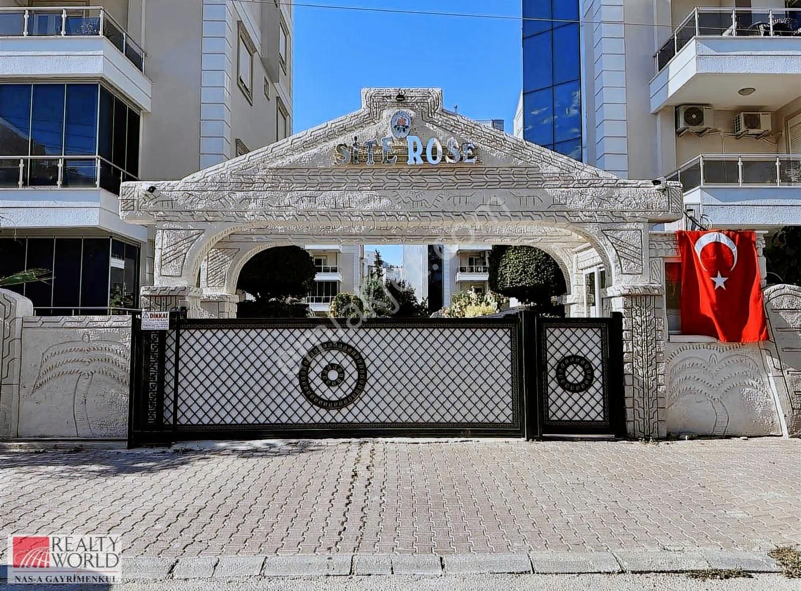 Konyaaltı Liman Mahallesinde Doğalgazlı, 4+1 Kiralık Dubleks - Görsel 16