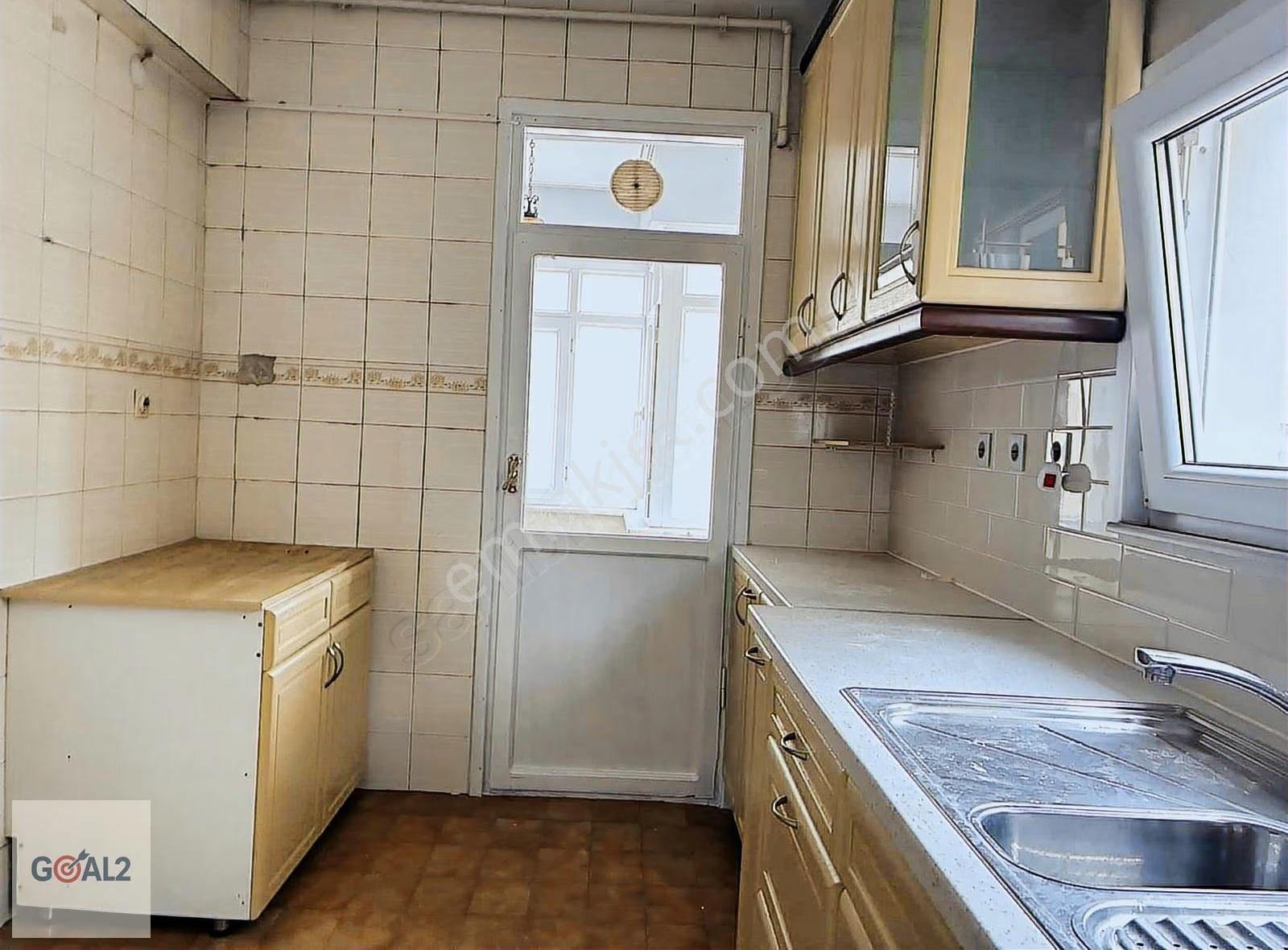 Göztepe Çimenzar 3+1 Kiralık Ferah Daire - Görsel 8