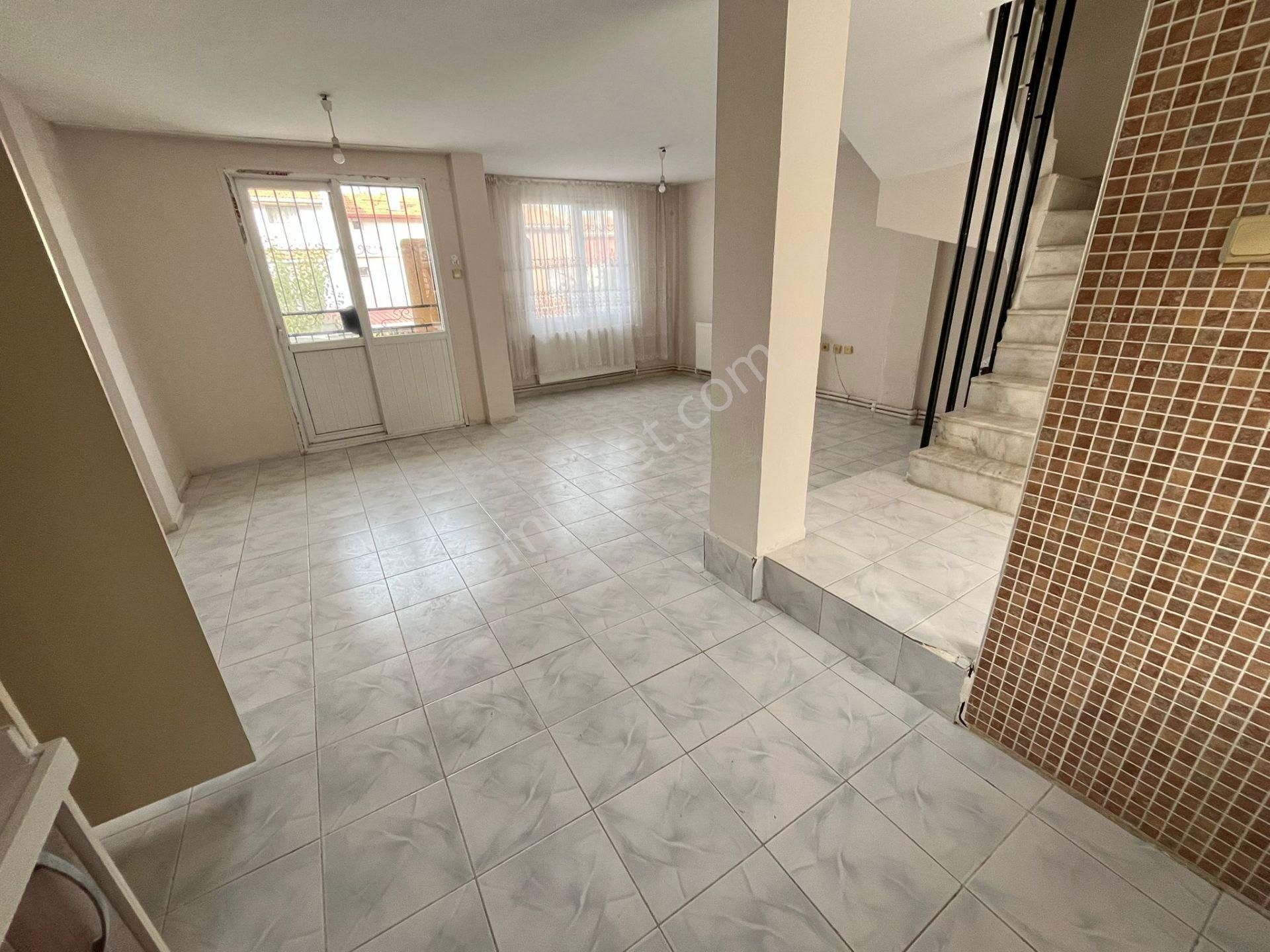 Kuşadası Kadınlar Plajına Yakın 4+1 Villa - Görsel 7