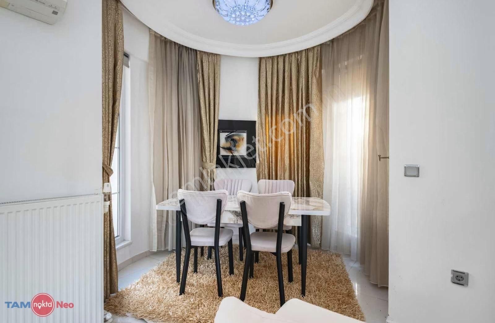 Ela Geredelioğlu'dan Müstakil Havuzlu Bahçeli Triblex Villa - Görsel 5