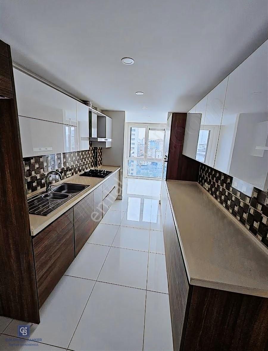 Nadirağa Yeni Bina Geniş Kullanışlı Aydınlık 3+1 - Görsel 4