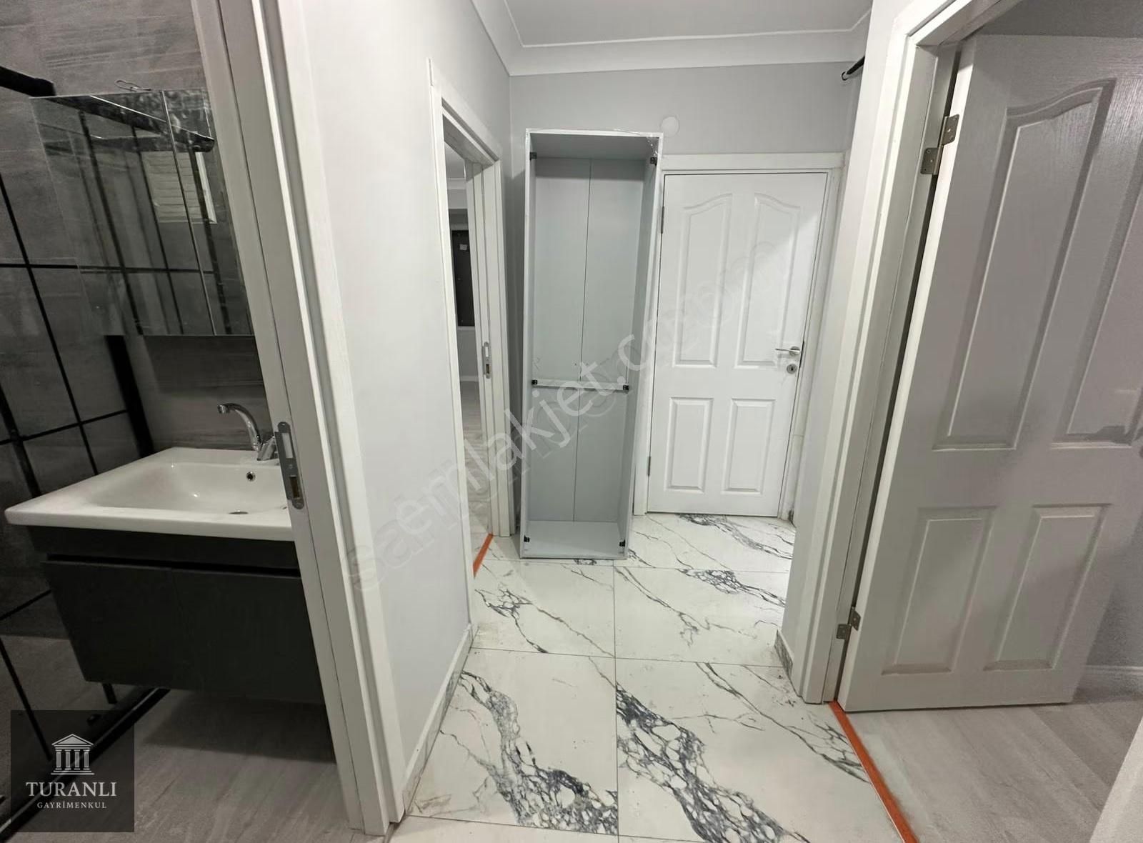 Turanlı'dan Tevfikbey'de Sıfır Bina 1.kat Balkonlu Arakat Daire - Görsel 34