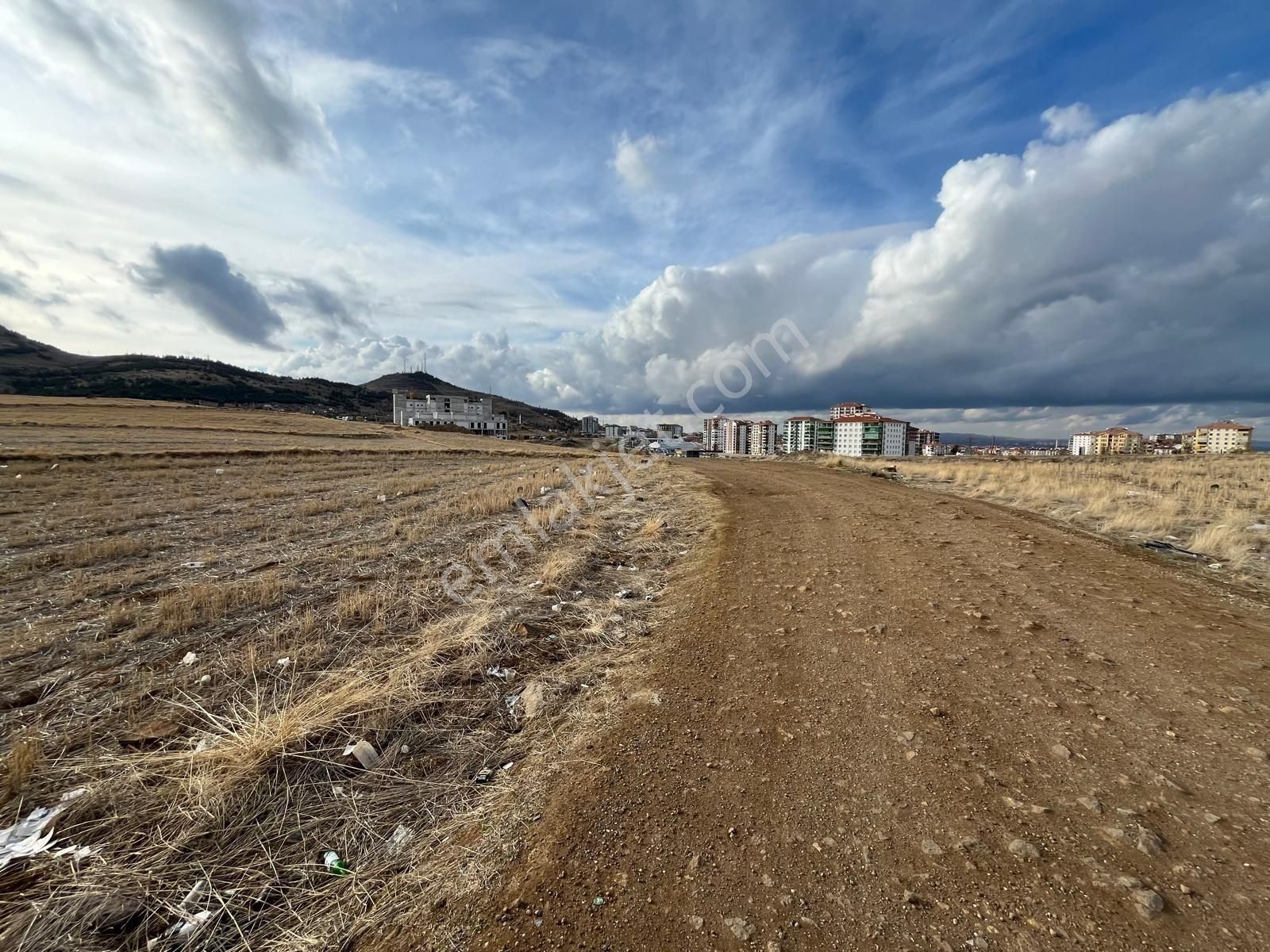 Karapürçek Devlet Hastanesi Arkasında Kızılca Parseli 200m2 İmarlı - Görsel 24