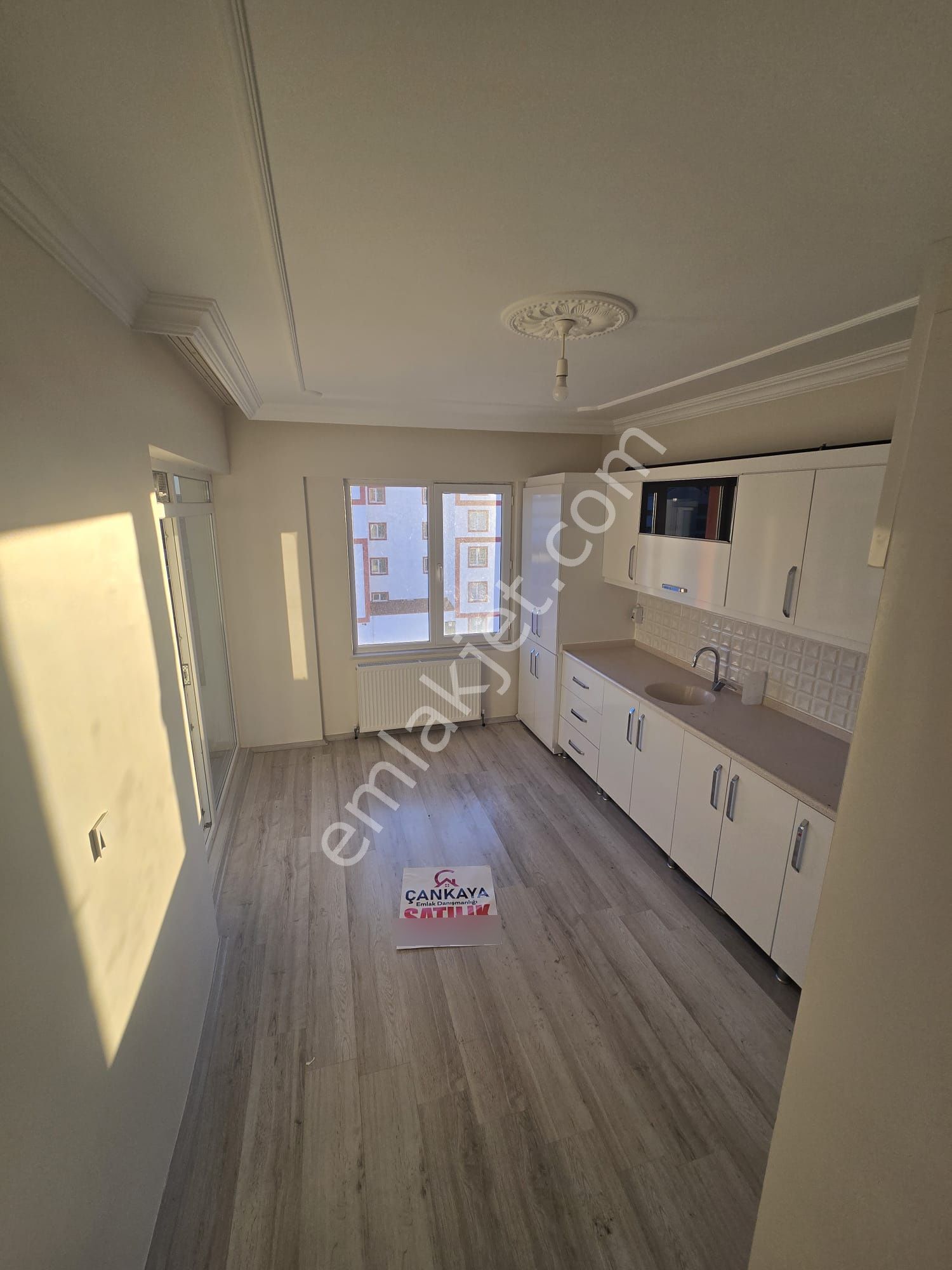 Çankaya Emlaktan Hastane Karşısında Ara Kat Satılık 3+1 Daire - Görsel 24